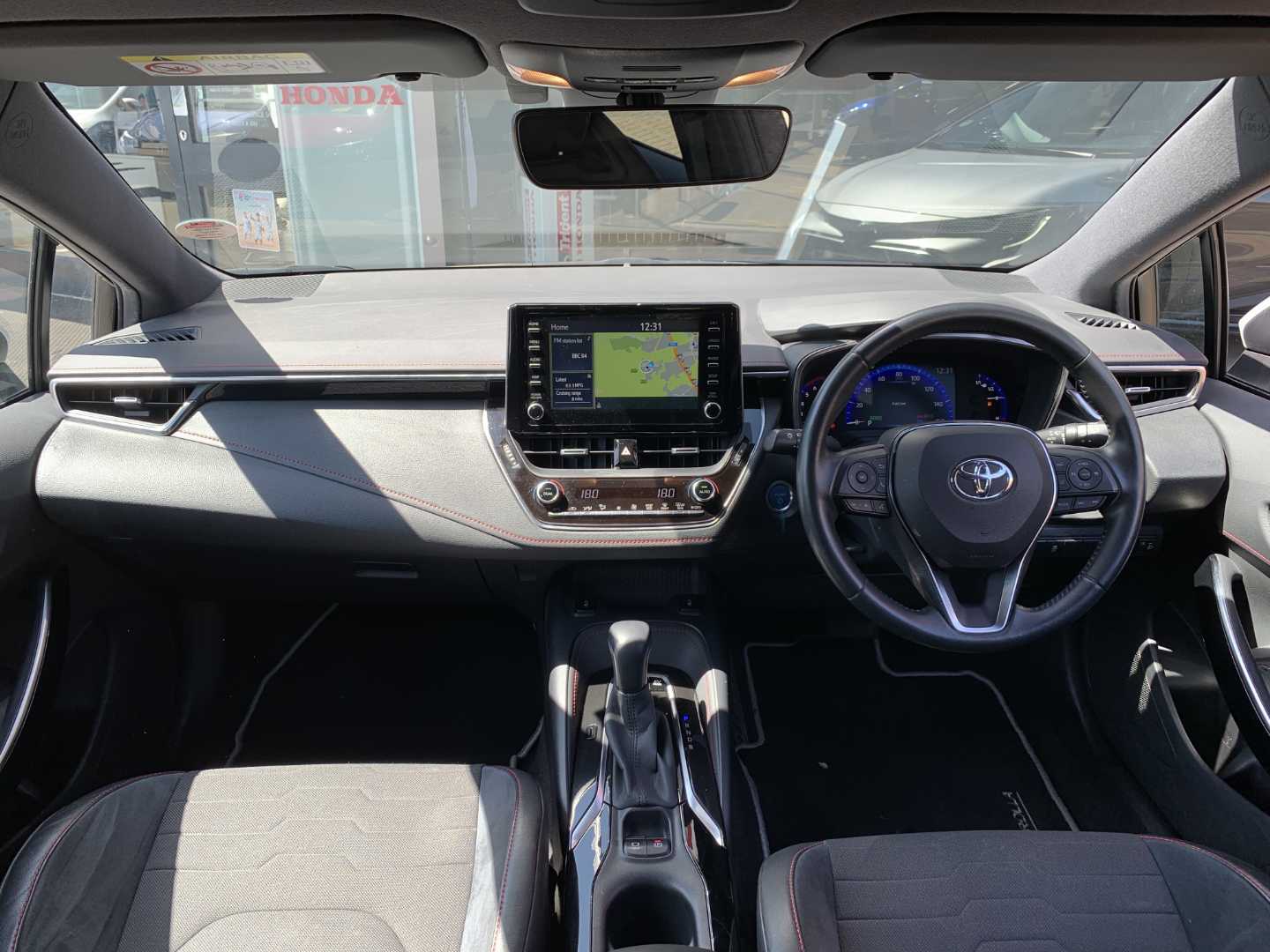 Toyota COROLLA 1.8 VVT-i Hybrid Excel 5dr CVT - Image 4