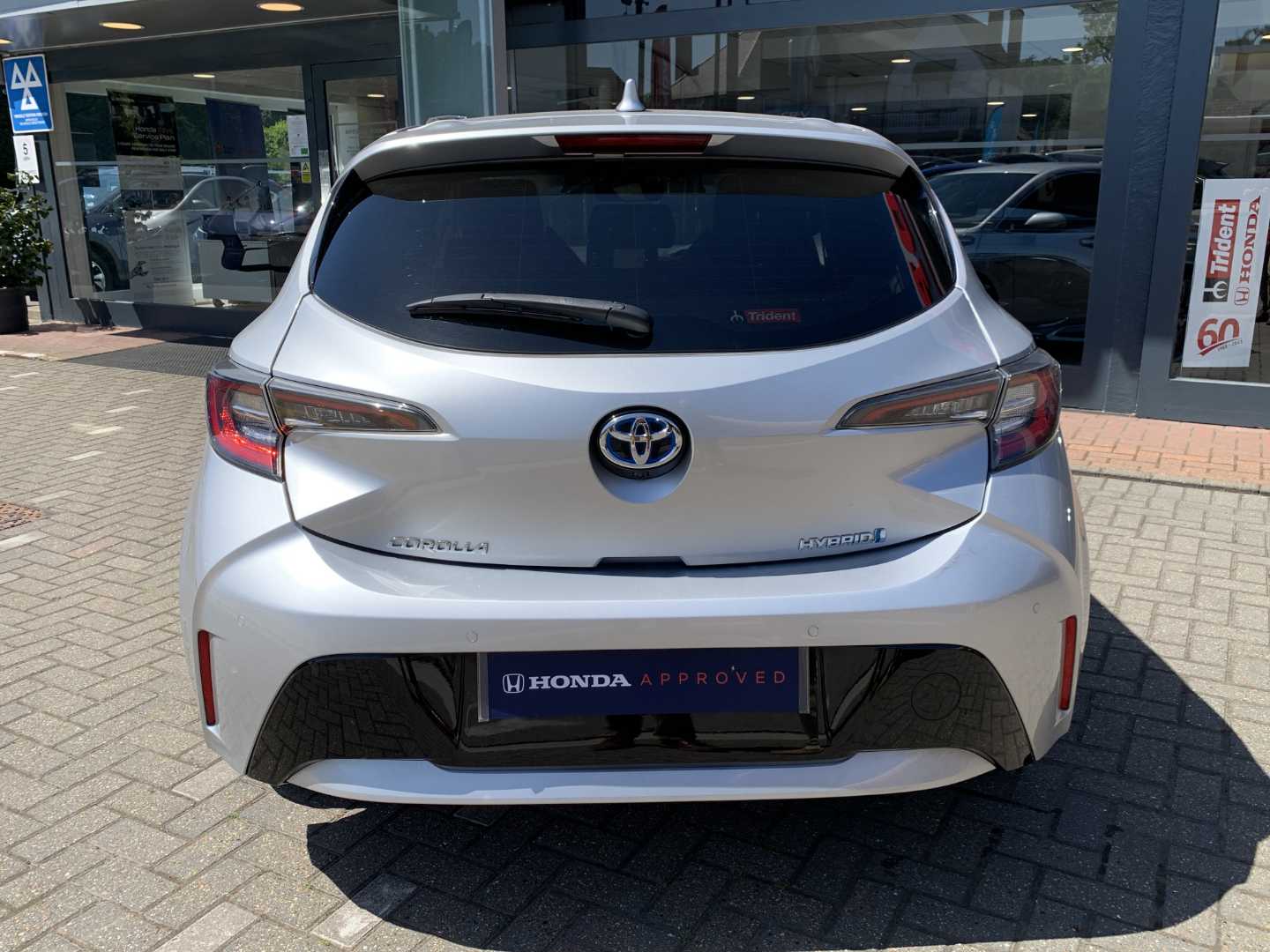 Toyota COROLLA 1.8 VVT-i Hybrid Excel 5dr CVT - Image 7