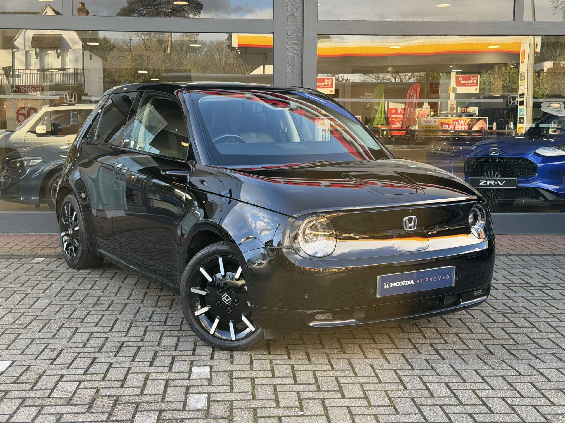Honda e 113kW Advance 36kWh 5dr Auto - Image 1