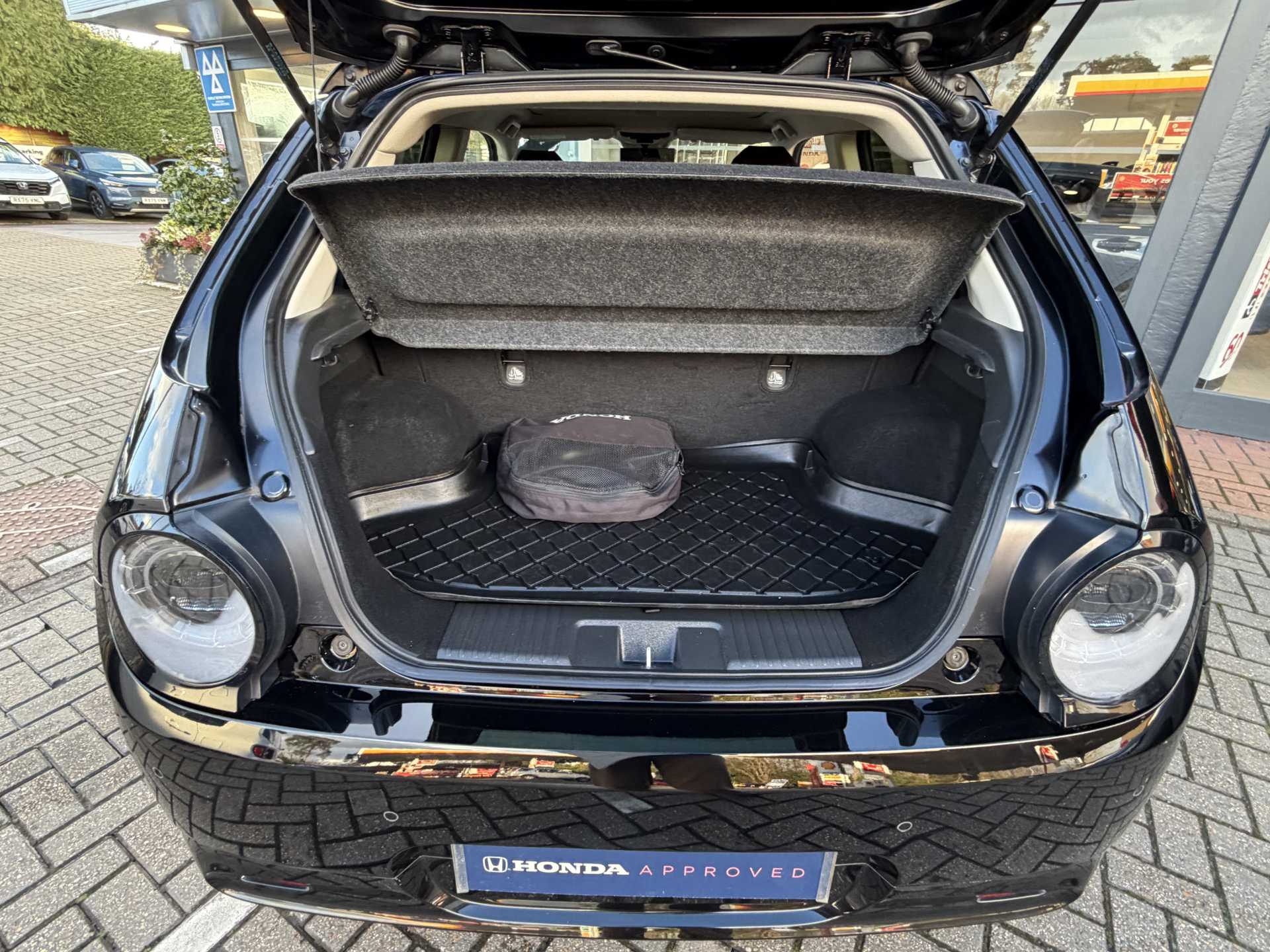 Honda e 113kW Advance 36kWh 5dr Auto - Image 13