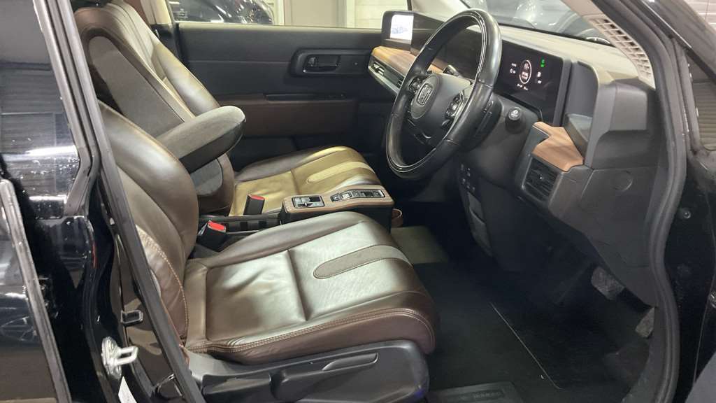 Honda e 113kW Advance 36kWh 5dr Auto - Image 2