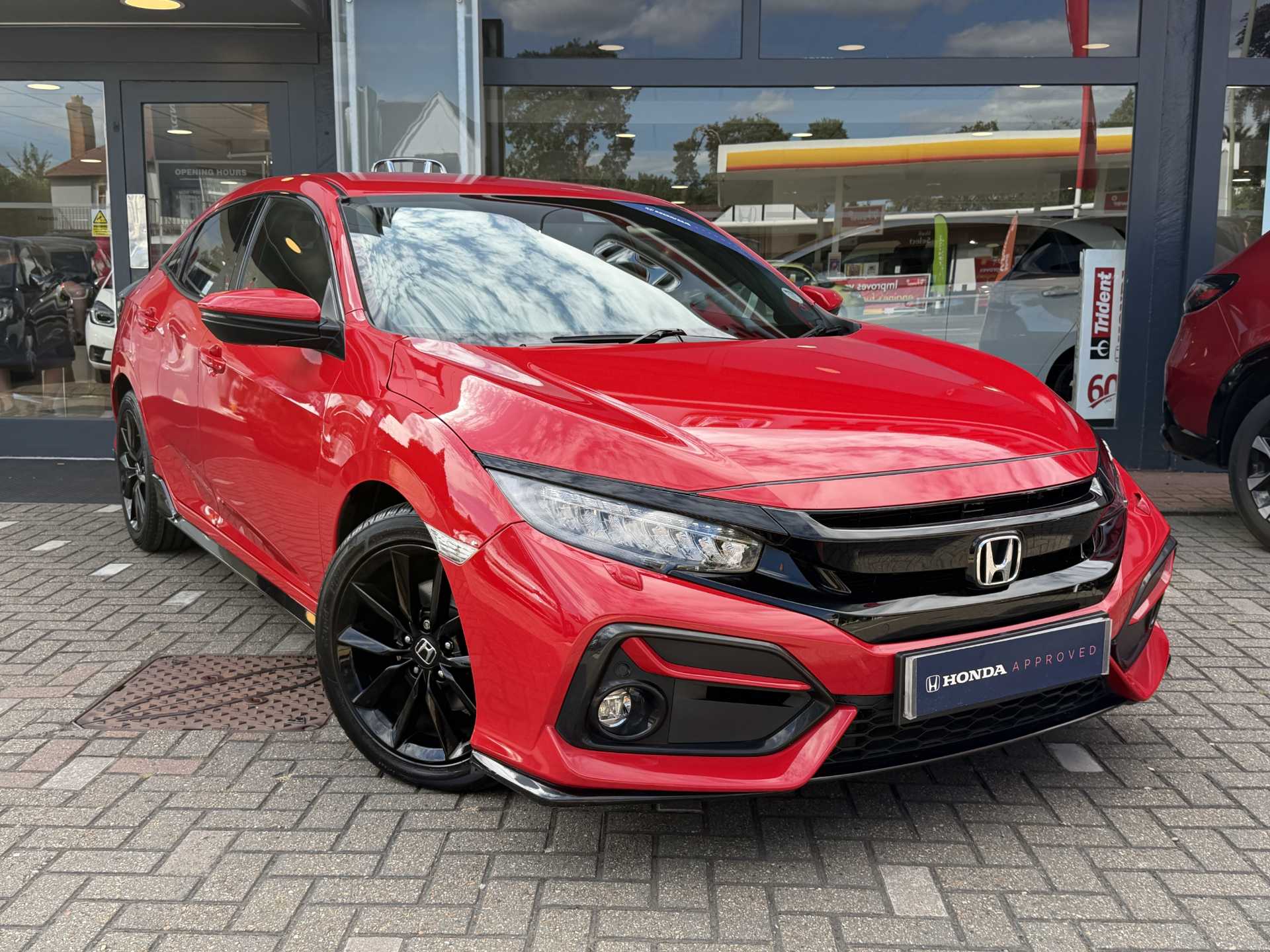 Honda Civic 1.5 VTEC Turbo Sport 5dr - Image 1