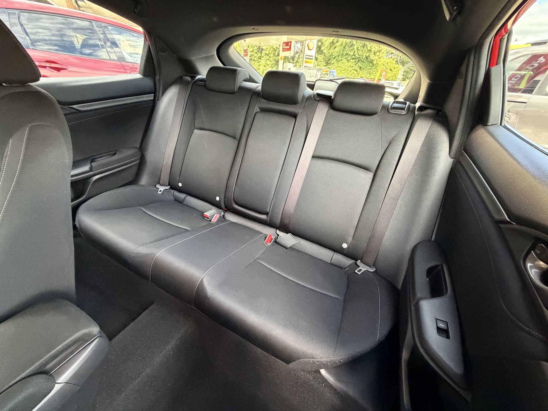 Honda Civic 1.5 VTEC Turbo Sport 5dr - Image 8