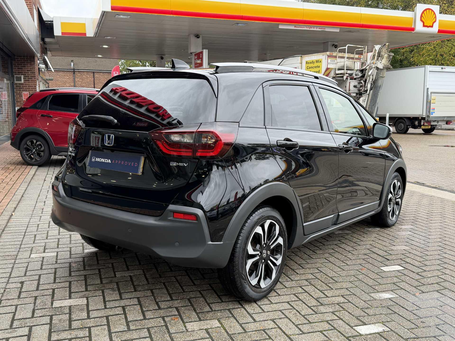 Honda Jazz 1.5 i-MMD Hybrid Crosstar EX 5dr eCVT - Image 12