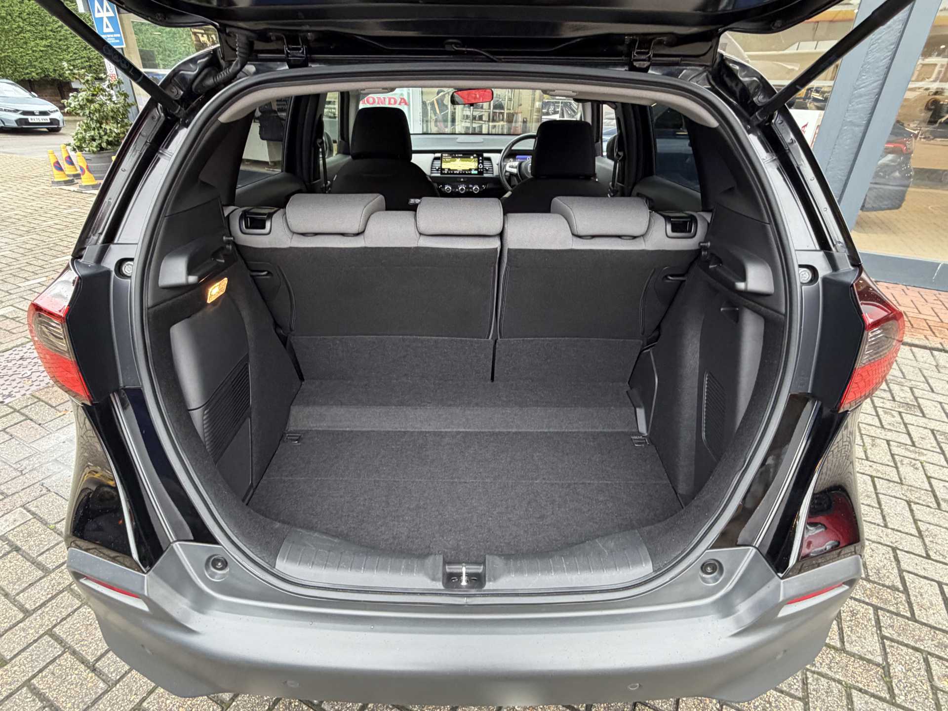 Honda Jazz 1.5 i-MMD Hybrid Crosstar EX 5dr eCVT - Image 13