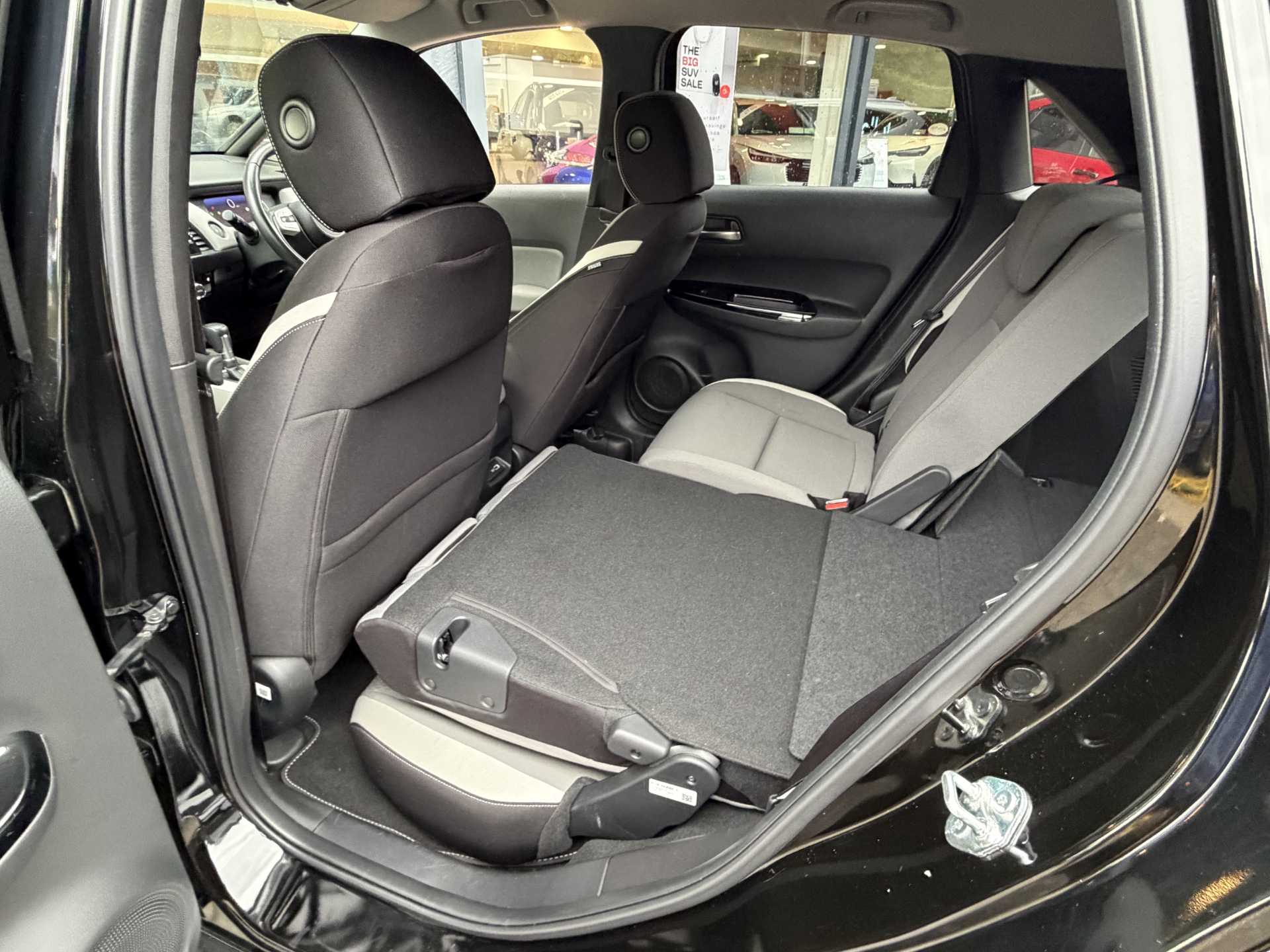 Honda Jazz 1.5 i-MMD Hybrid Crosstar EX 5dr eCVT - Image 19