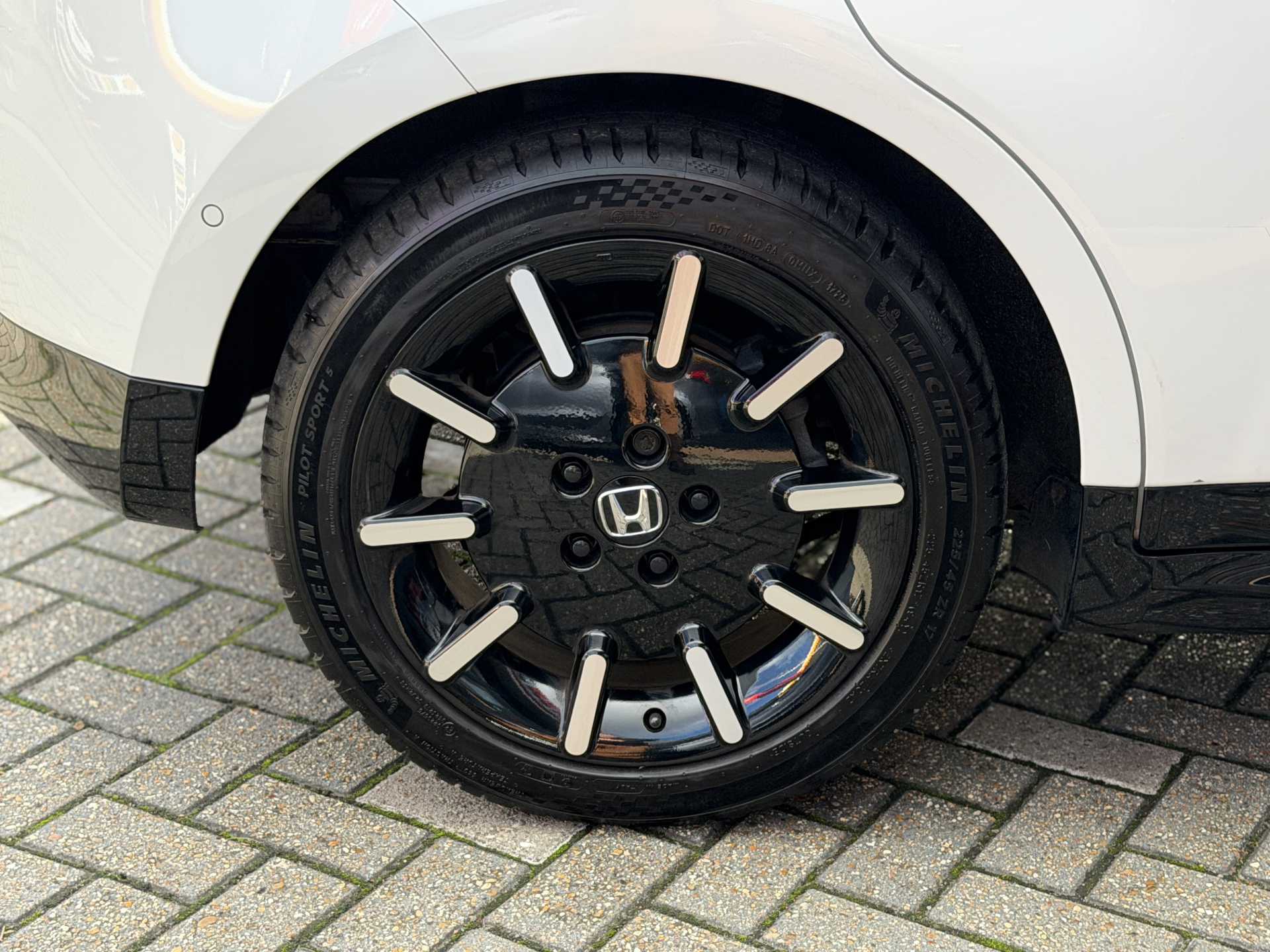 Honda e 113kW Advance 36kWh 5dr Auto — image 9