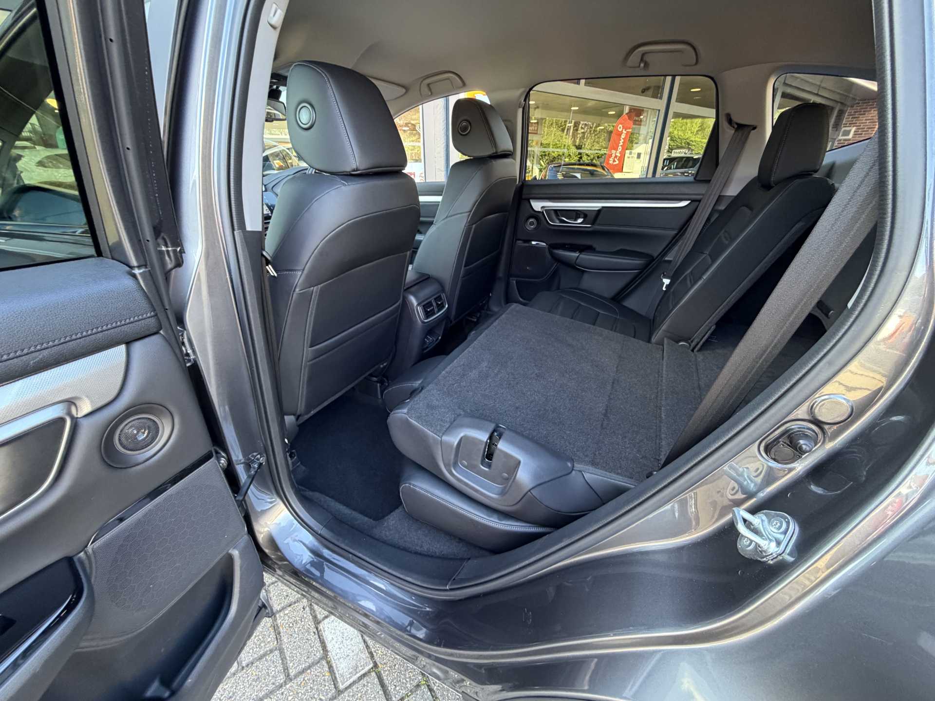 Honda CR-V 2.0 i-MMD Hybrid SR 5dr eCVT - Image 19