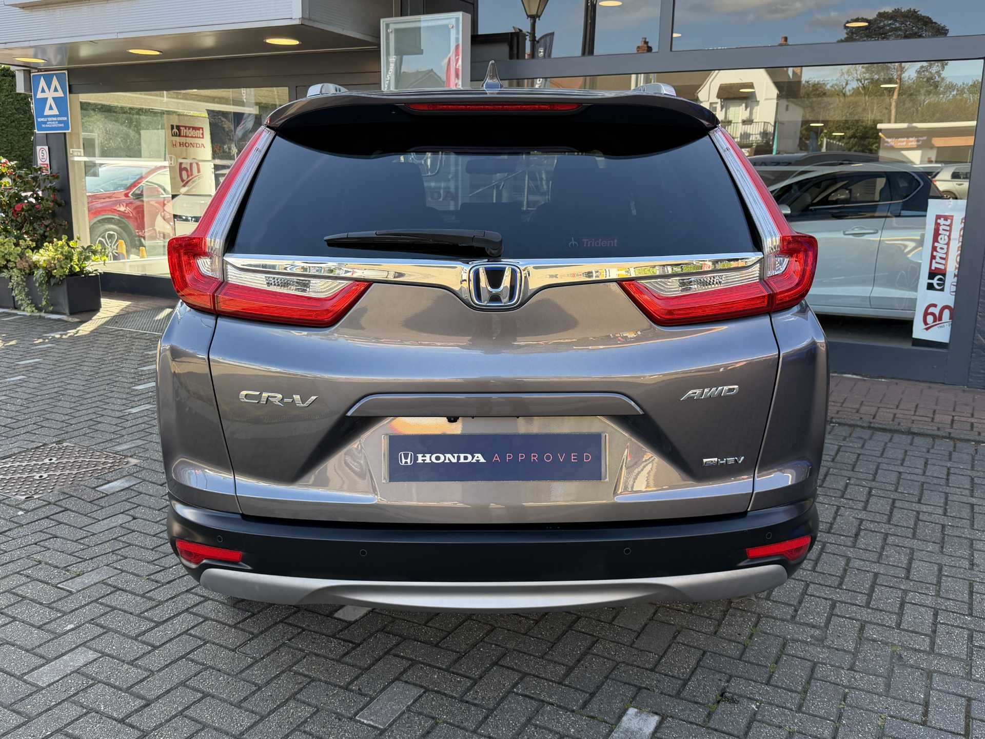 Honda CR-V 2.0 i-MMD Hybrid SR 5dr eCVT - Image 7