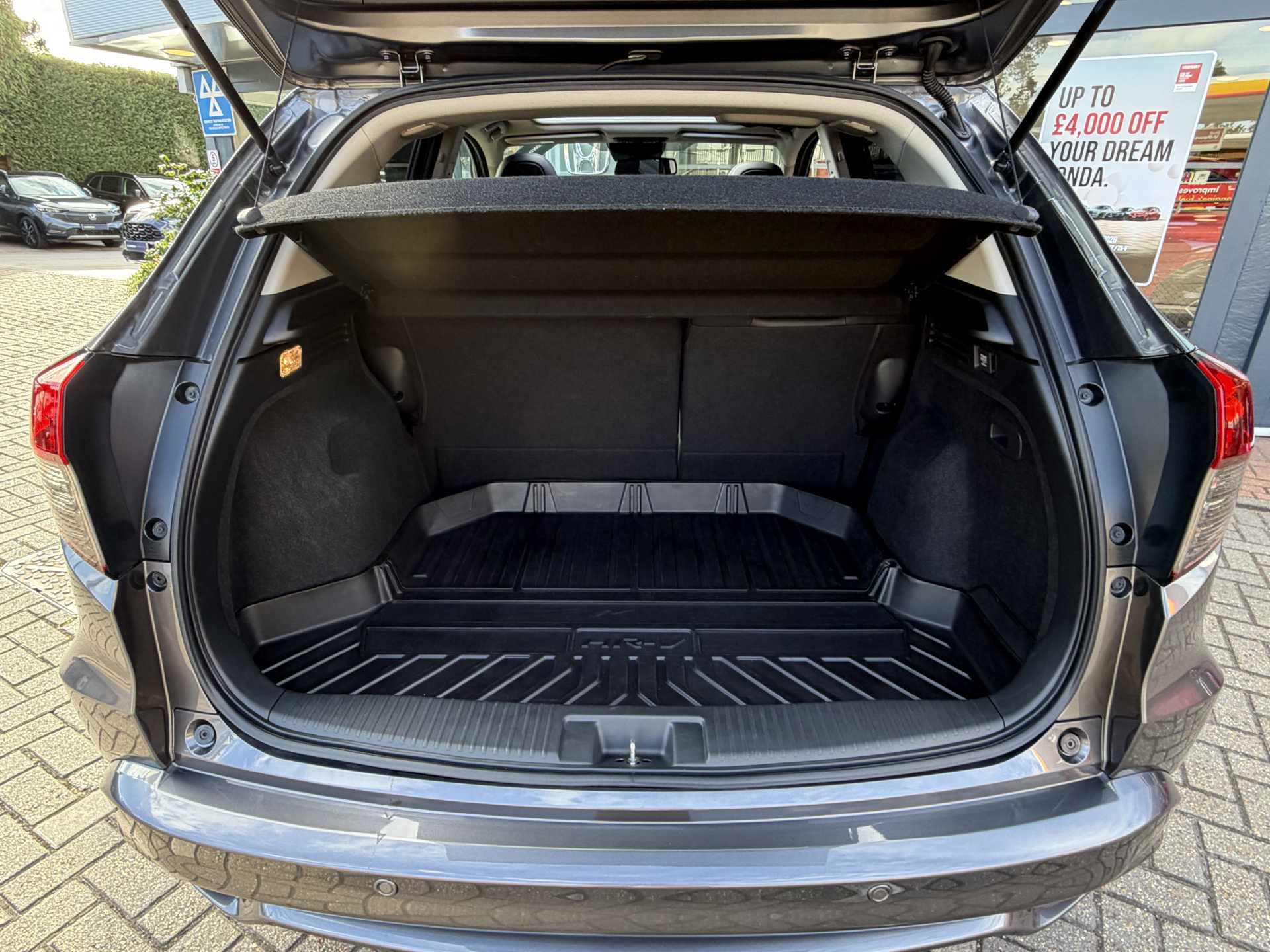 Honda HR-V 1.5 i-VTEC EX 5dr — image 13