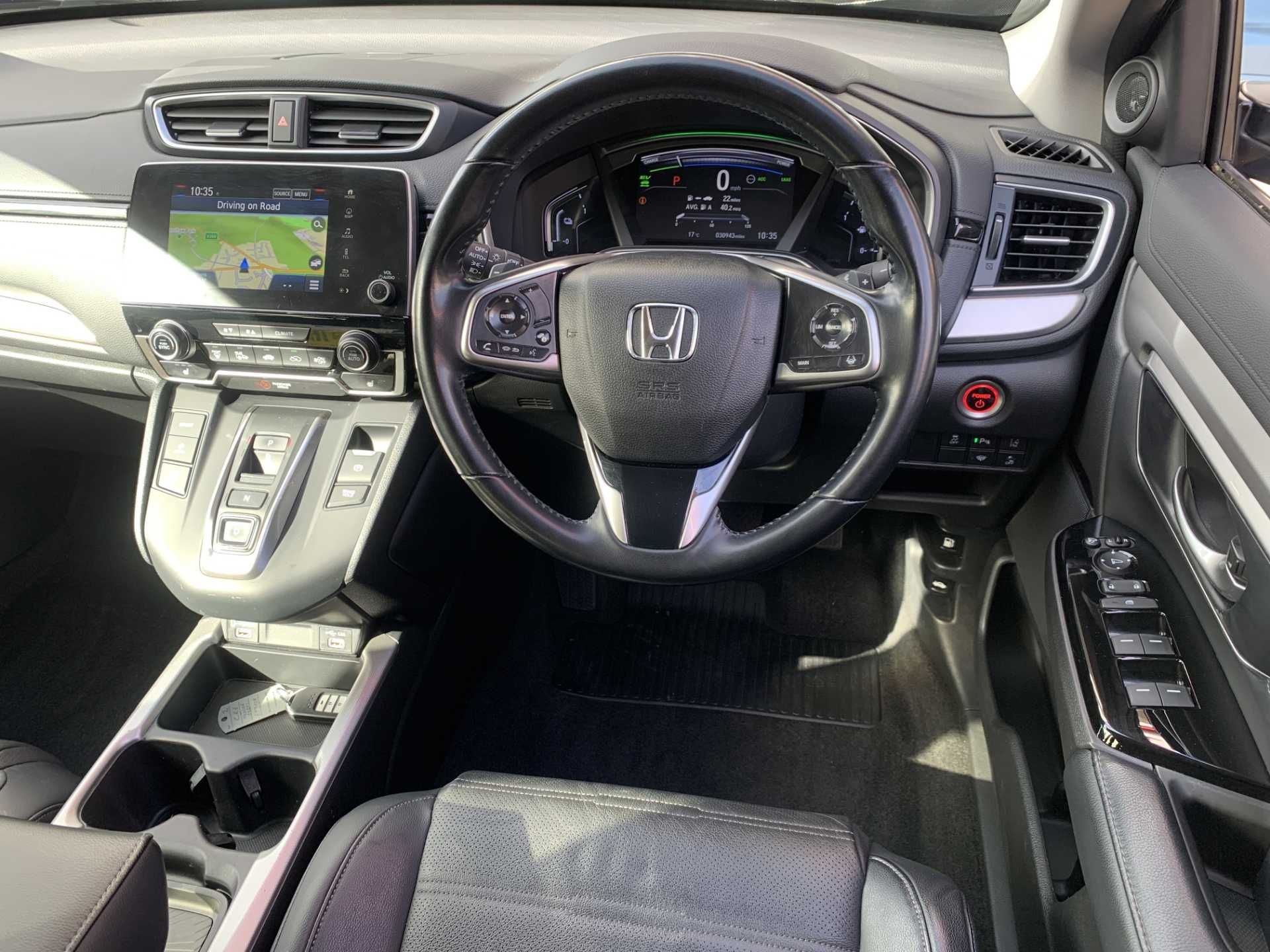 Honda CR-V 2.0 i-MMD Hybrid SR 5dr eCVT - Image 18