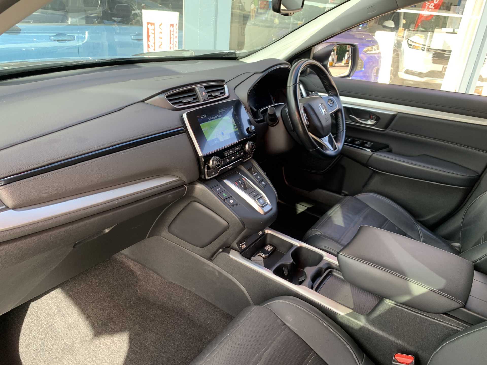 Honda CR-V 2.0 i-MMD Hybrid SR 5dr eCVT - Image 2