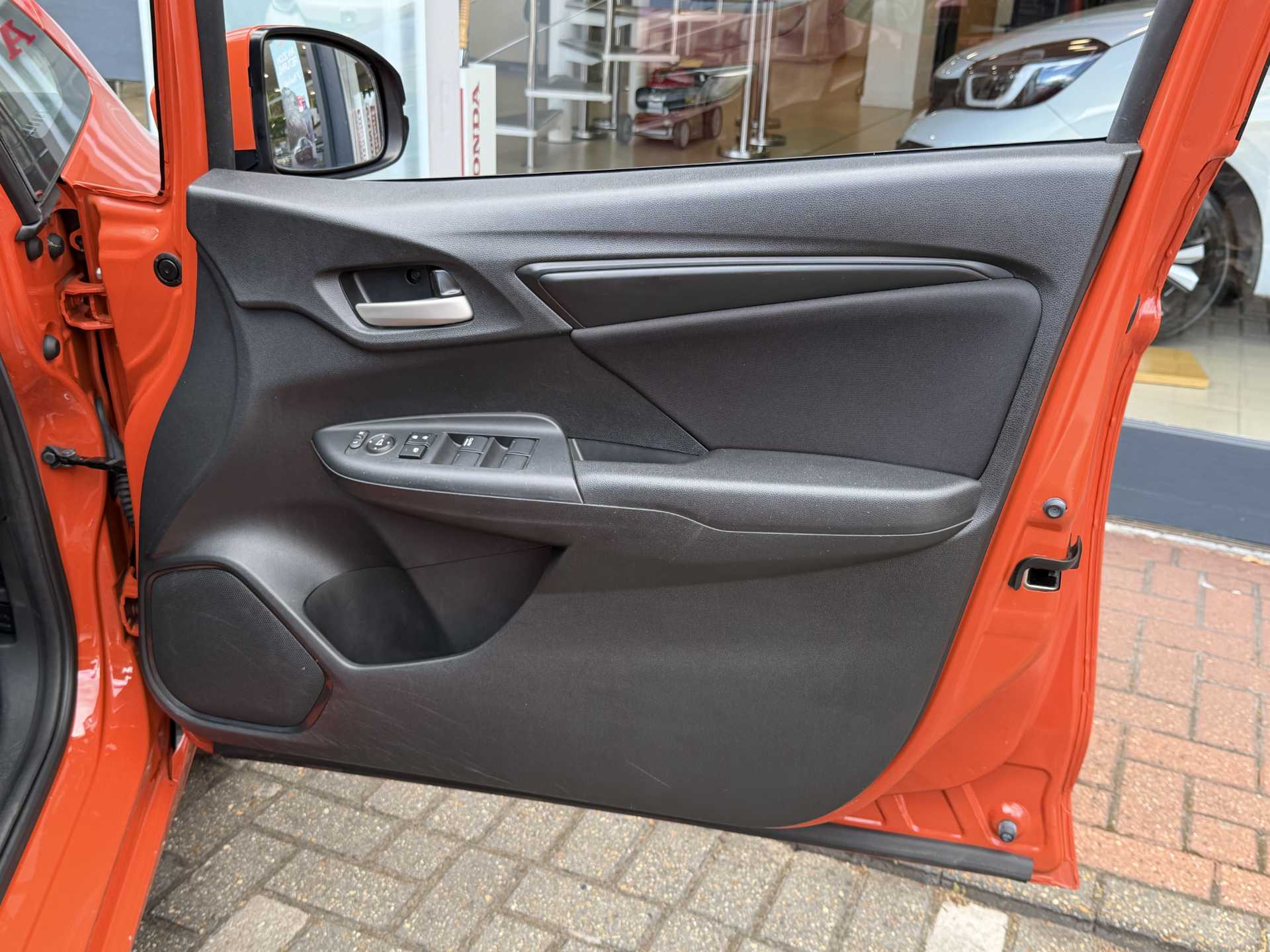 Honda Jazz 1.3 i-VTEC S 5dr CVT - Image 17