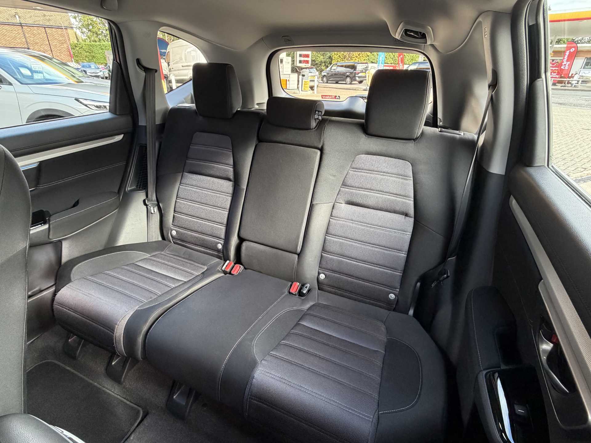 Honda CR-V 2.0 i-MMD Hybrid SE 2WD 5dr eCVT - Image 8
