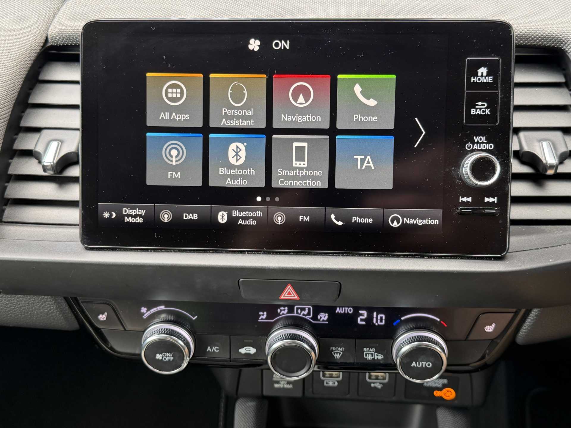 Honda Jazz 1.5 i-MMD Hybrid Crosstar EX 5dr eCVT - Image 16