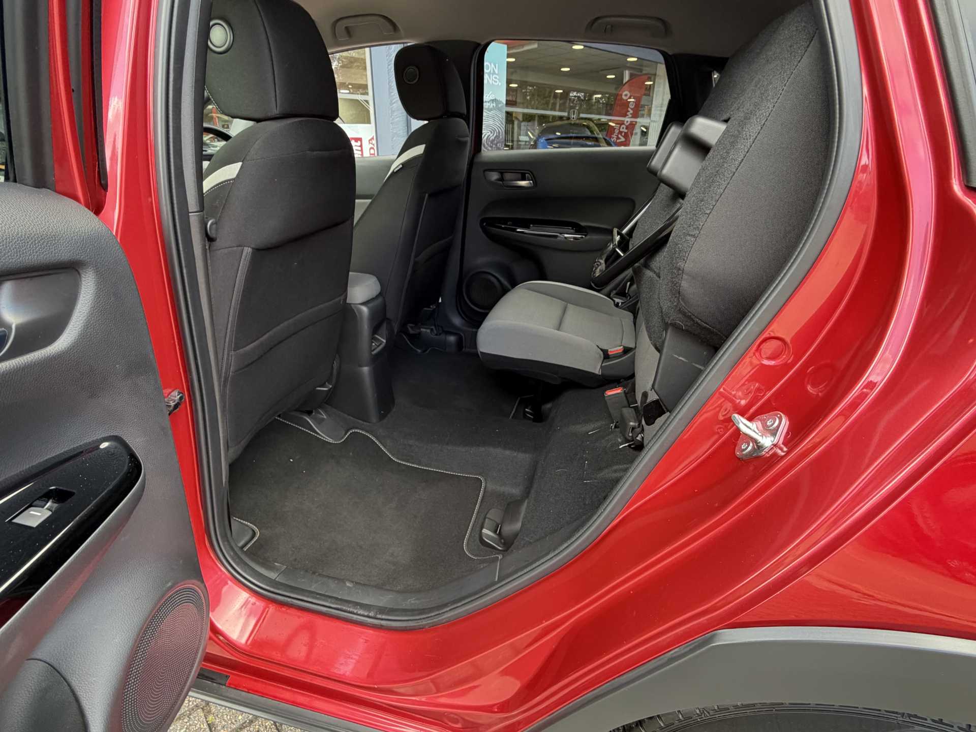 Honda Jazz 1.5 i-MMD Hybrid Crosstar EX 5dr eCVT - Image 18