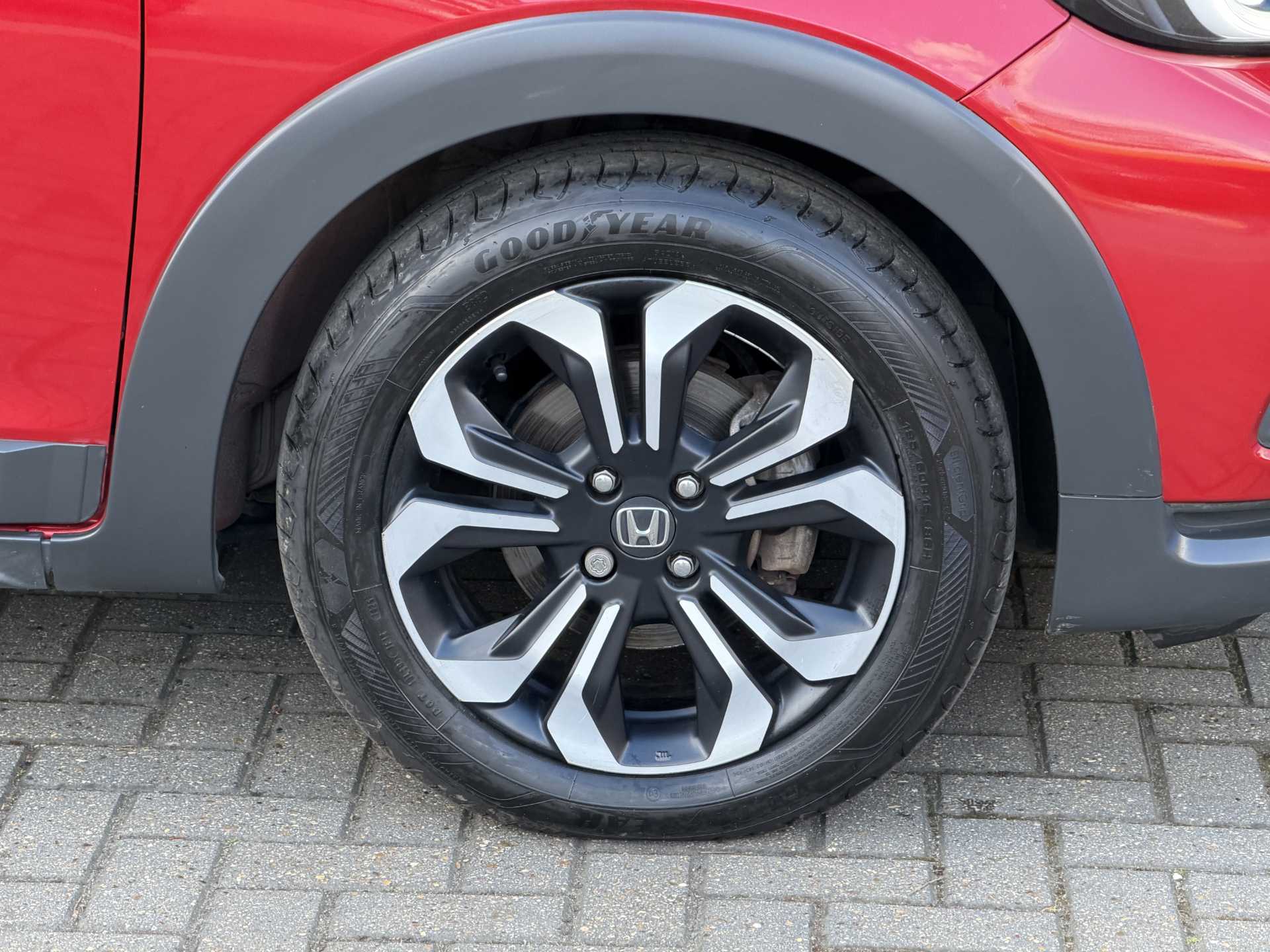 Honda Jazz 1.5 i-MMD Hybrid Crosstar EX 5dr eCVT - Image 9