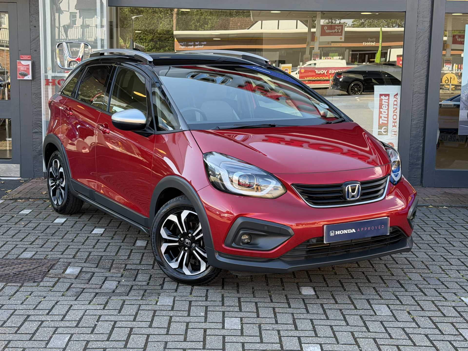 Honda Jazz 1.5 i-MMD Hybrid Crosstar EX 5dr eCVT - Image 1