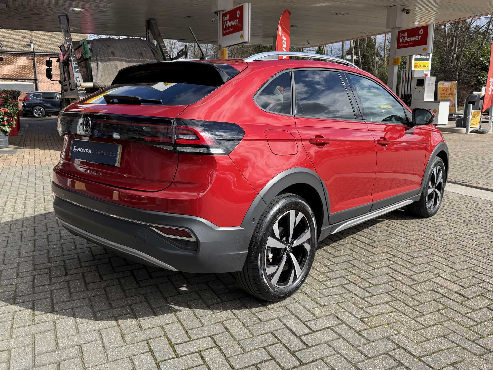 Volkswagen TAIGO 1.5 TSI 150 Style 5dr DSG - Image 12