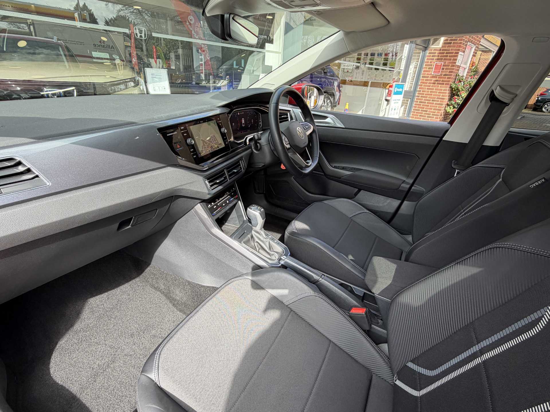 Volkswagen TAIGO 1.5 TSI 150 Style 5dr DSG - Image 2