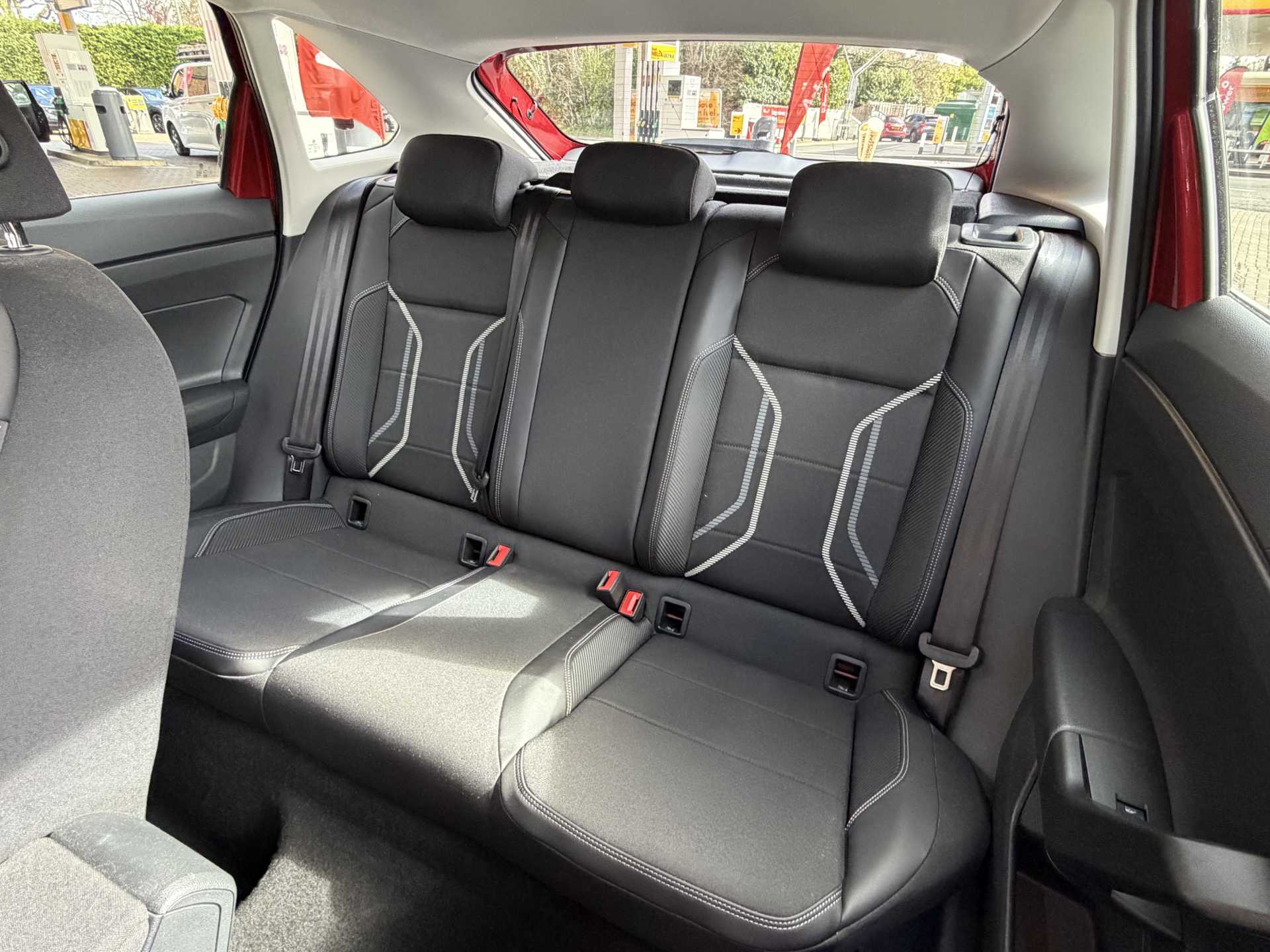 Volkswagen TAIGO 1.5 TSI 150 Style 5dr DSG - Image 8