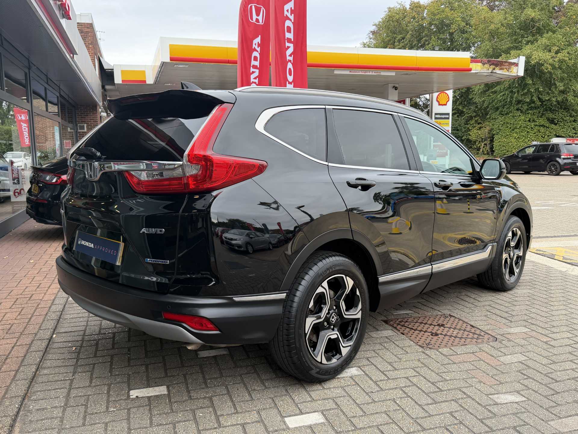Honda CR-V 2.0 i-MMD Hybrid EX 5dr eCVT — image 12