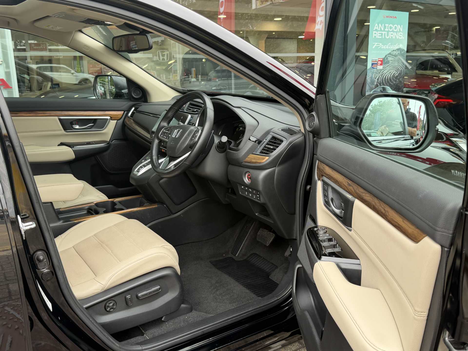 Honda CR-V 2.0 i-MMD Hybrid EX 5dr eCVT — image 15