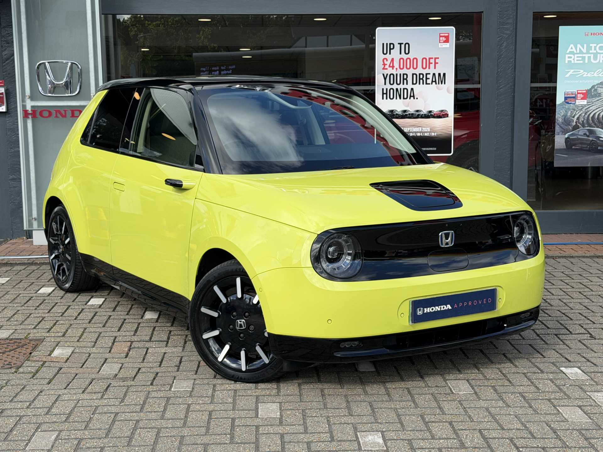 Honda e 113kW Advance 36kWh 5dr Auto — image 1