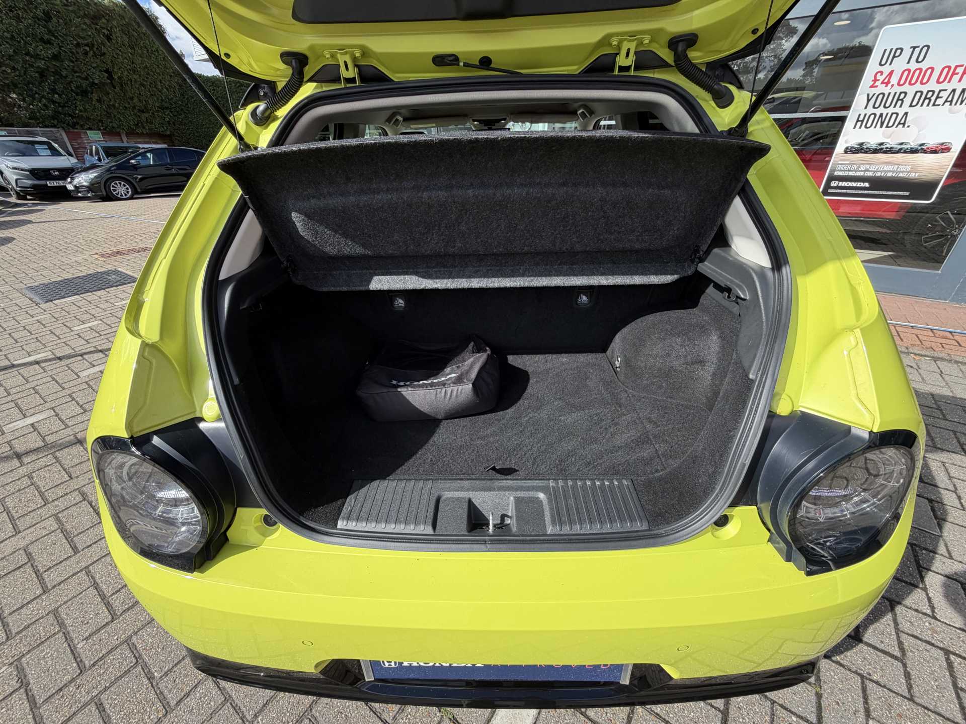 Honda e 113kW Advance 36kWh 5dr Auto — image 13