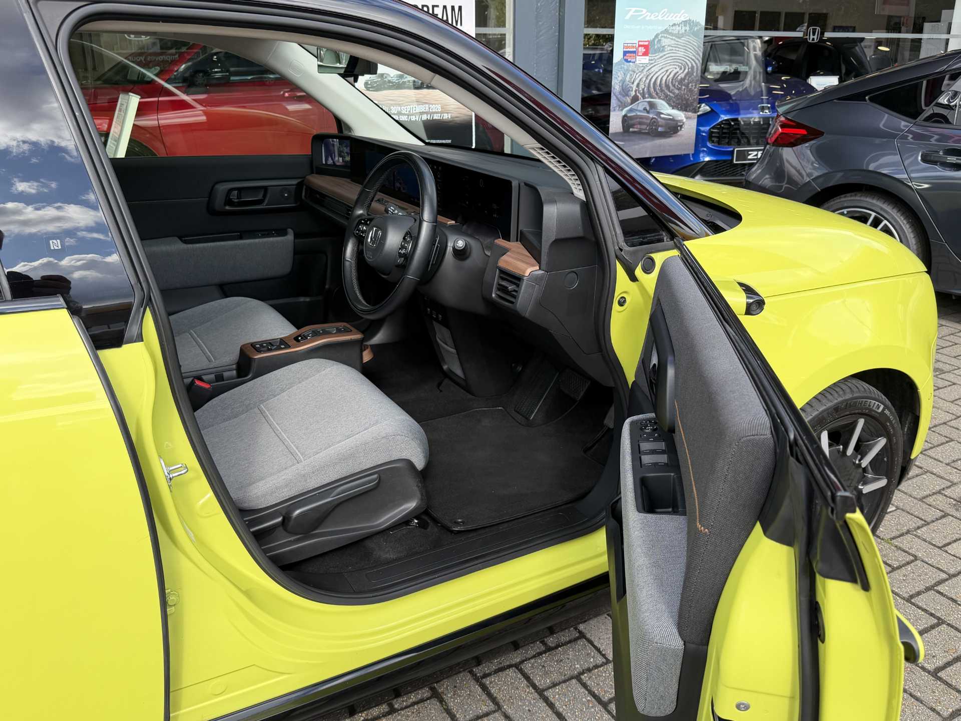 Honda e 113kW Advance 36kWh 5dr Auto — image 15
