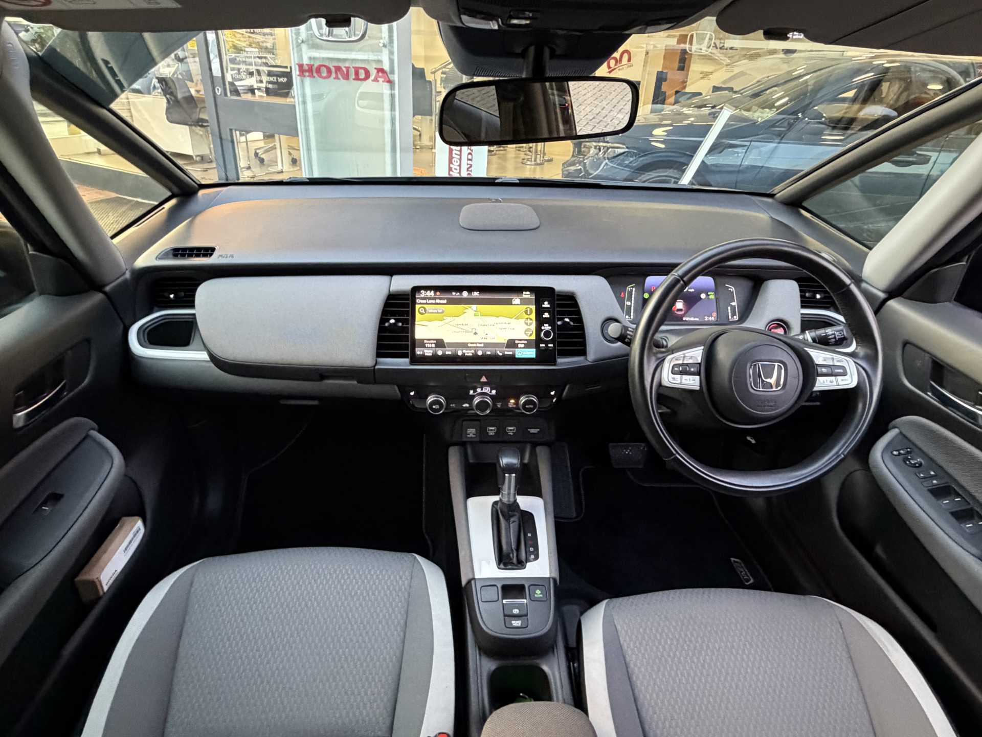 Honda Jazz 1.5 i-MMD Hybrid Crosstar EX 5dr eCVT - Image 4