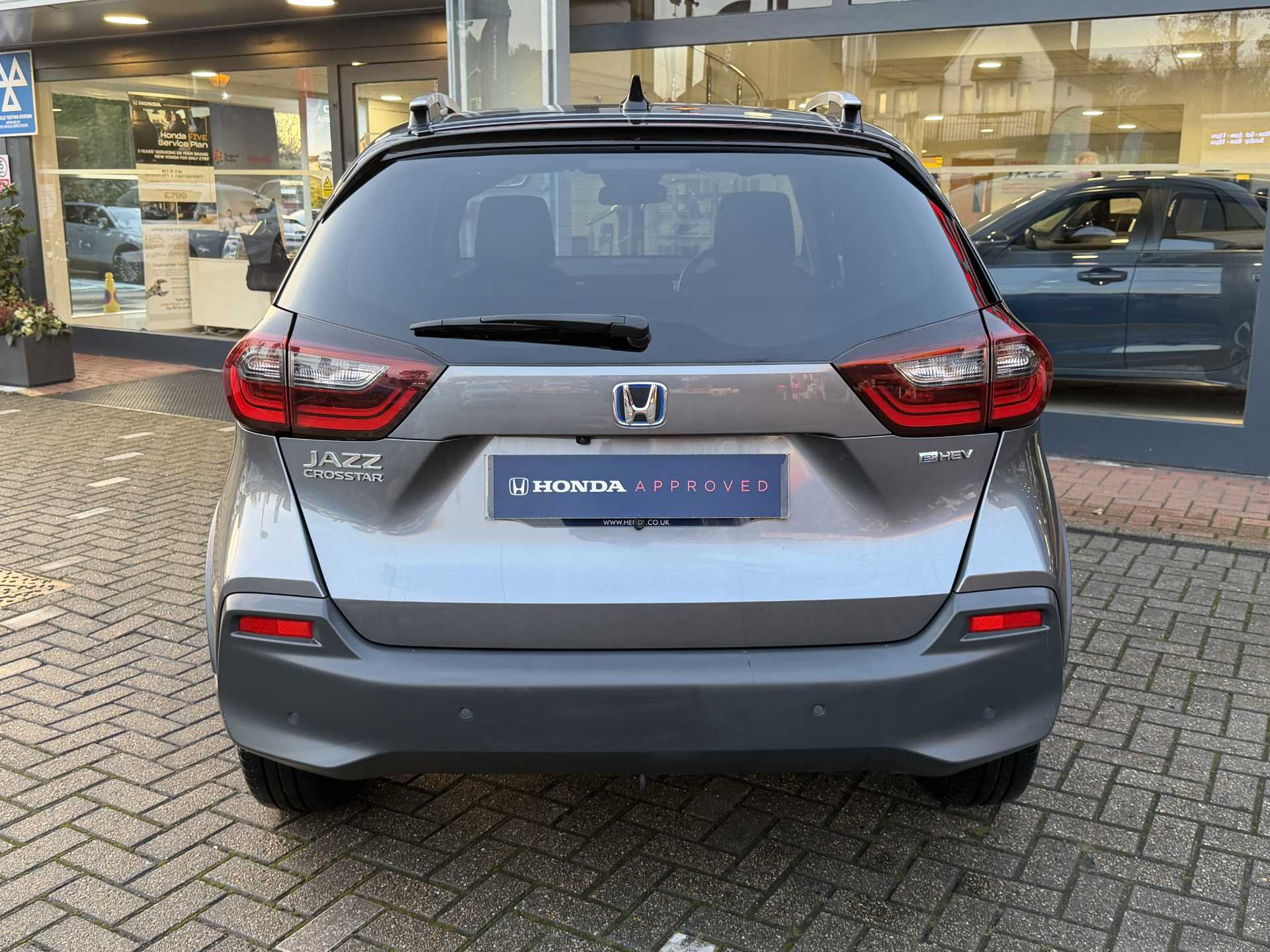 Honda Jazz 1.5 i-MMD Hybrid Crosstar EX 5dr eCVT - Image 7