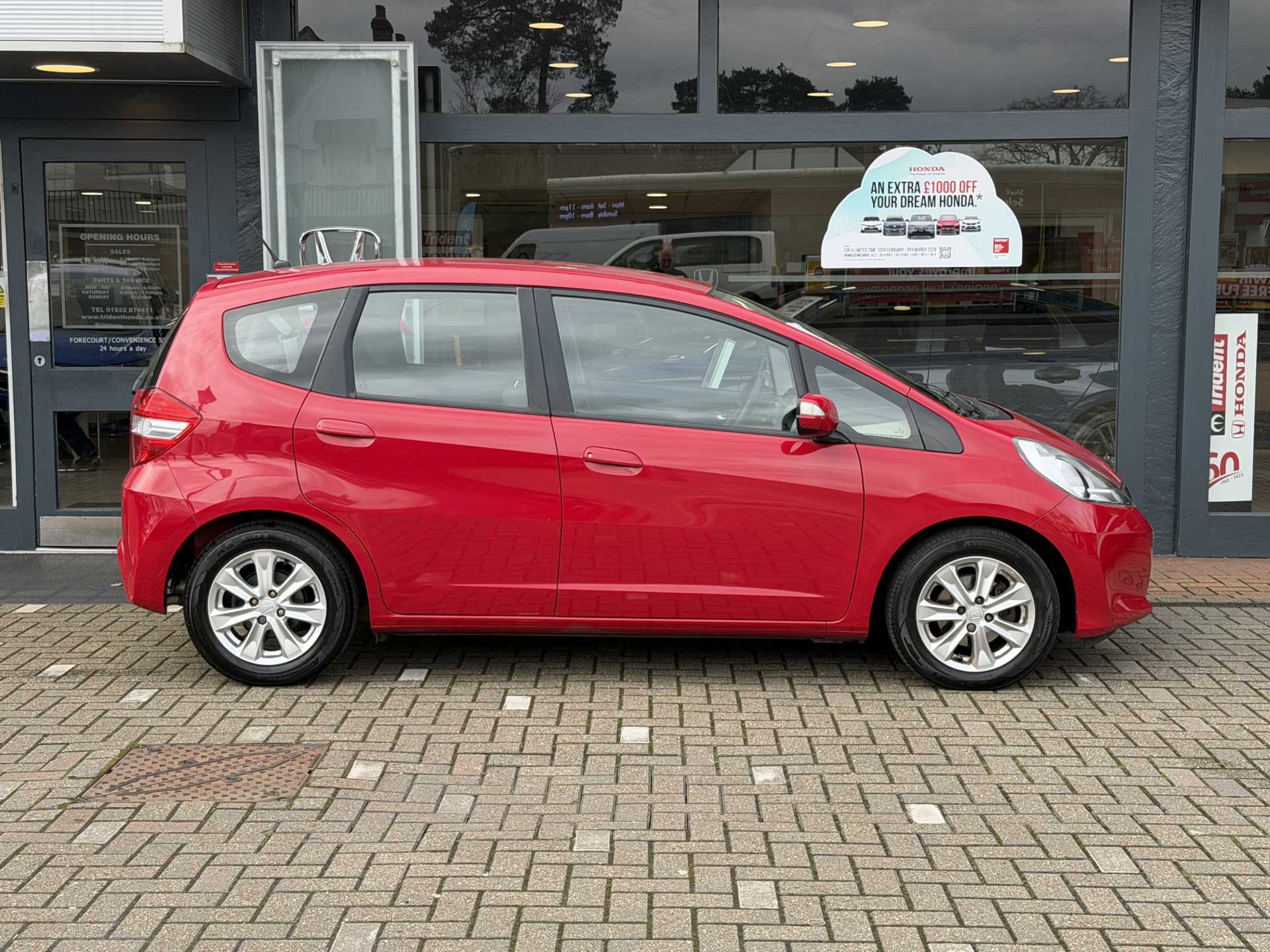 Honda Jazz 1.4 i-VTEC ES 5dr - Image 5