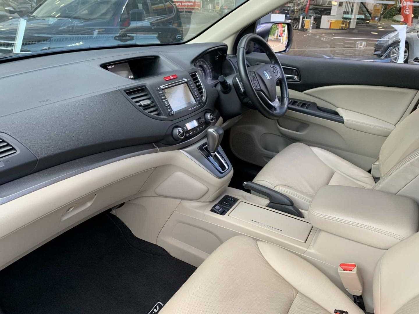 Honda CR-V 2.0 i-VTEC EX 5dr Auto - Image 2