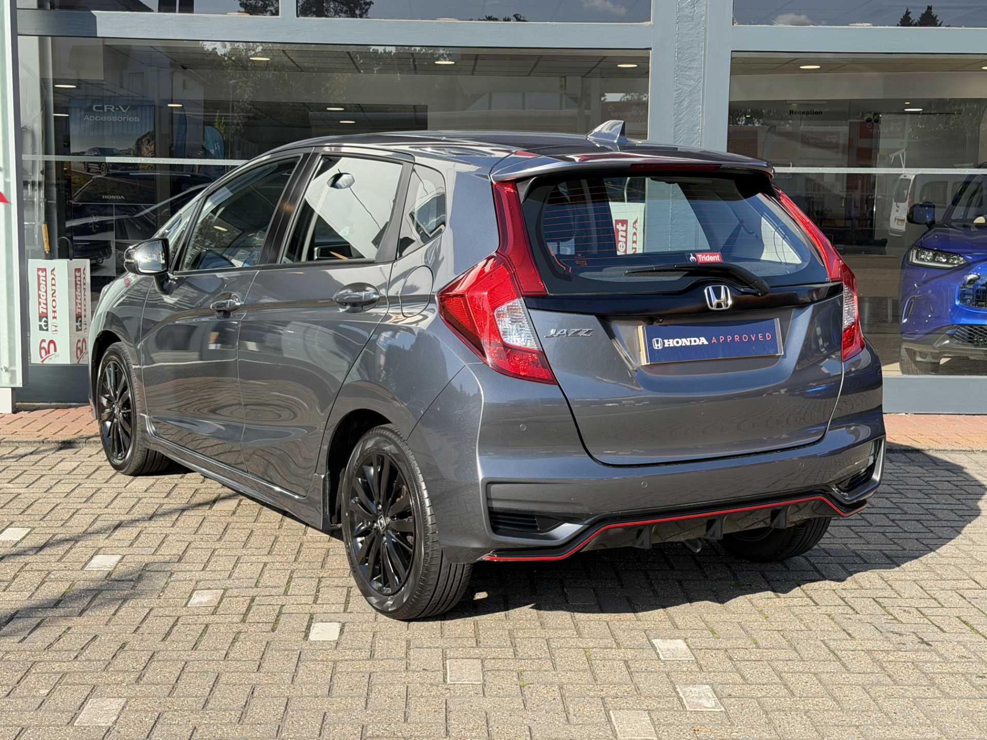 Honda Jazz 1.5 i-VTEC Sport 5dr Navi CVT - Image 3