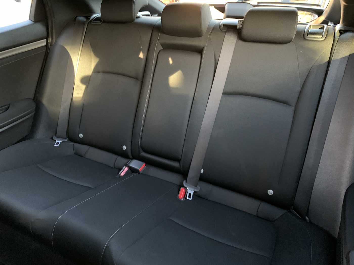 Honda Civic 1.5 VTEC Turbo Sport 5dr CVT - Image 8