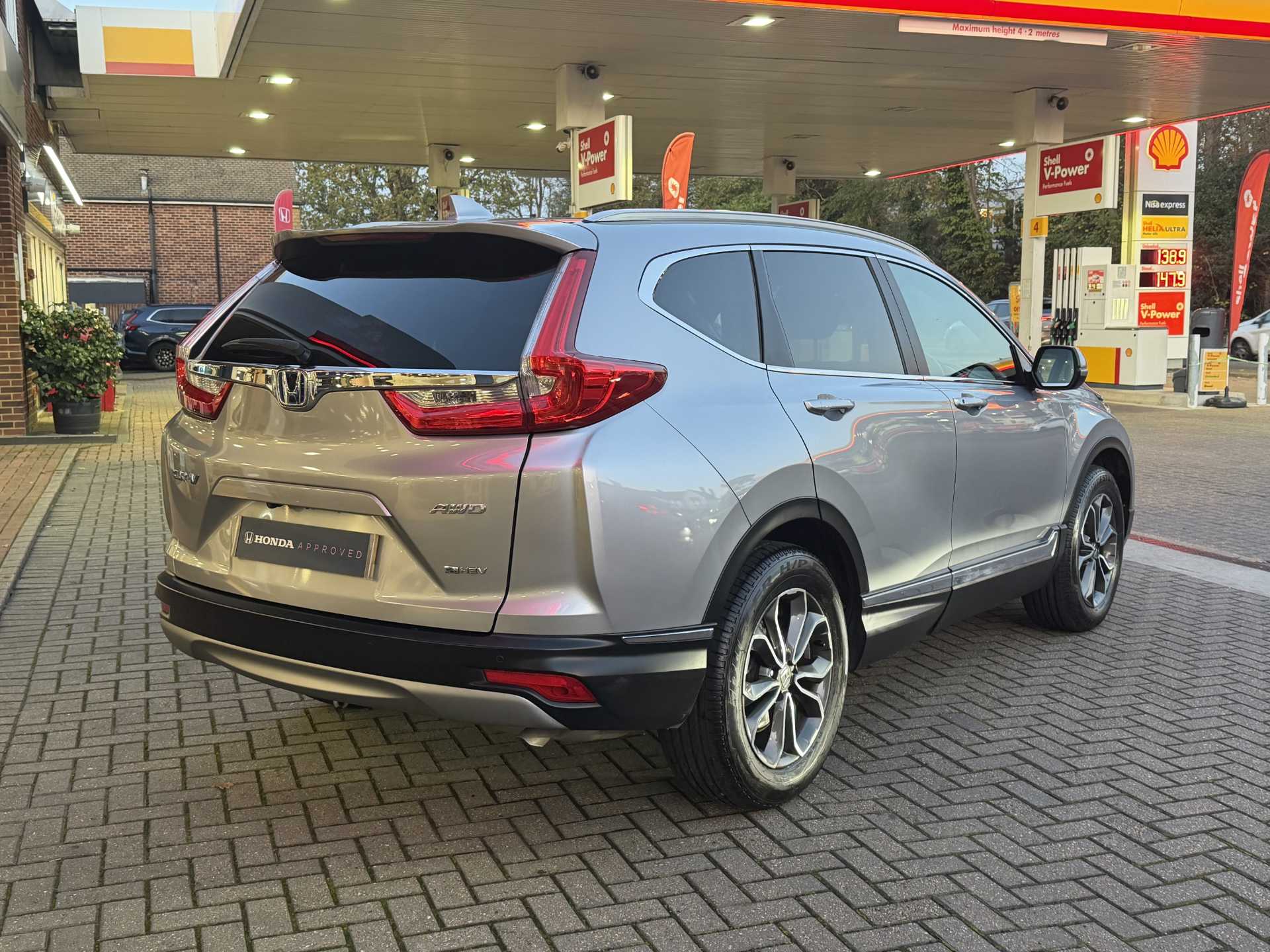 Honda CR-V 2.0 i-MMD Hybrid EX 5dr eCVT - Image 12