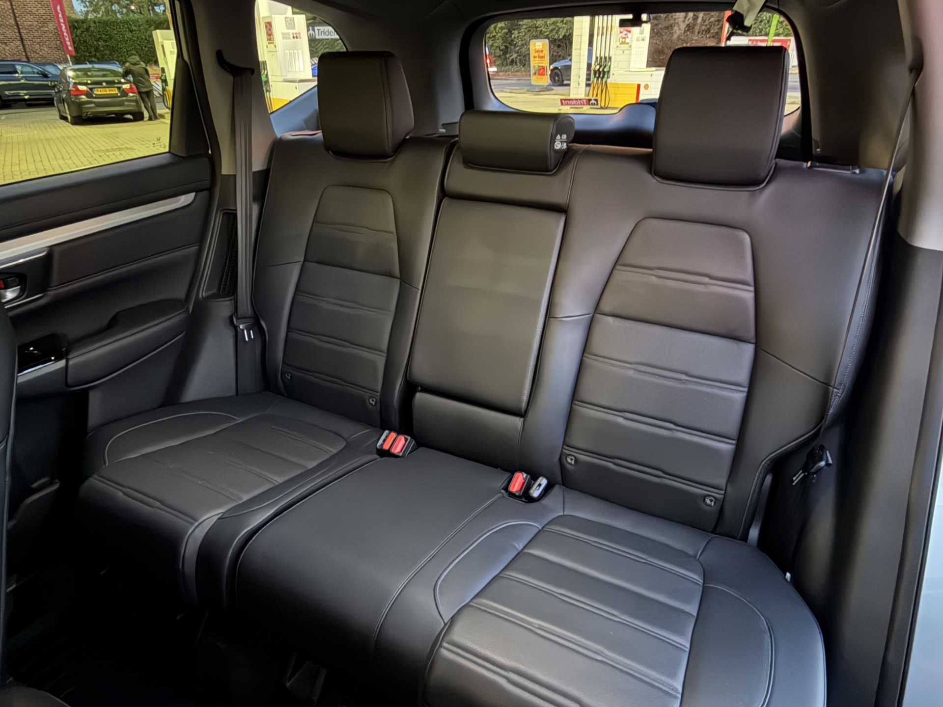 Honda CR-V 2.0 i-MMD Hybrid EX 5dr eCVT - Image 8