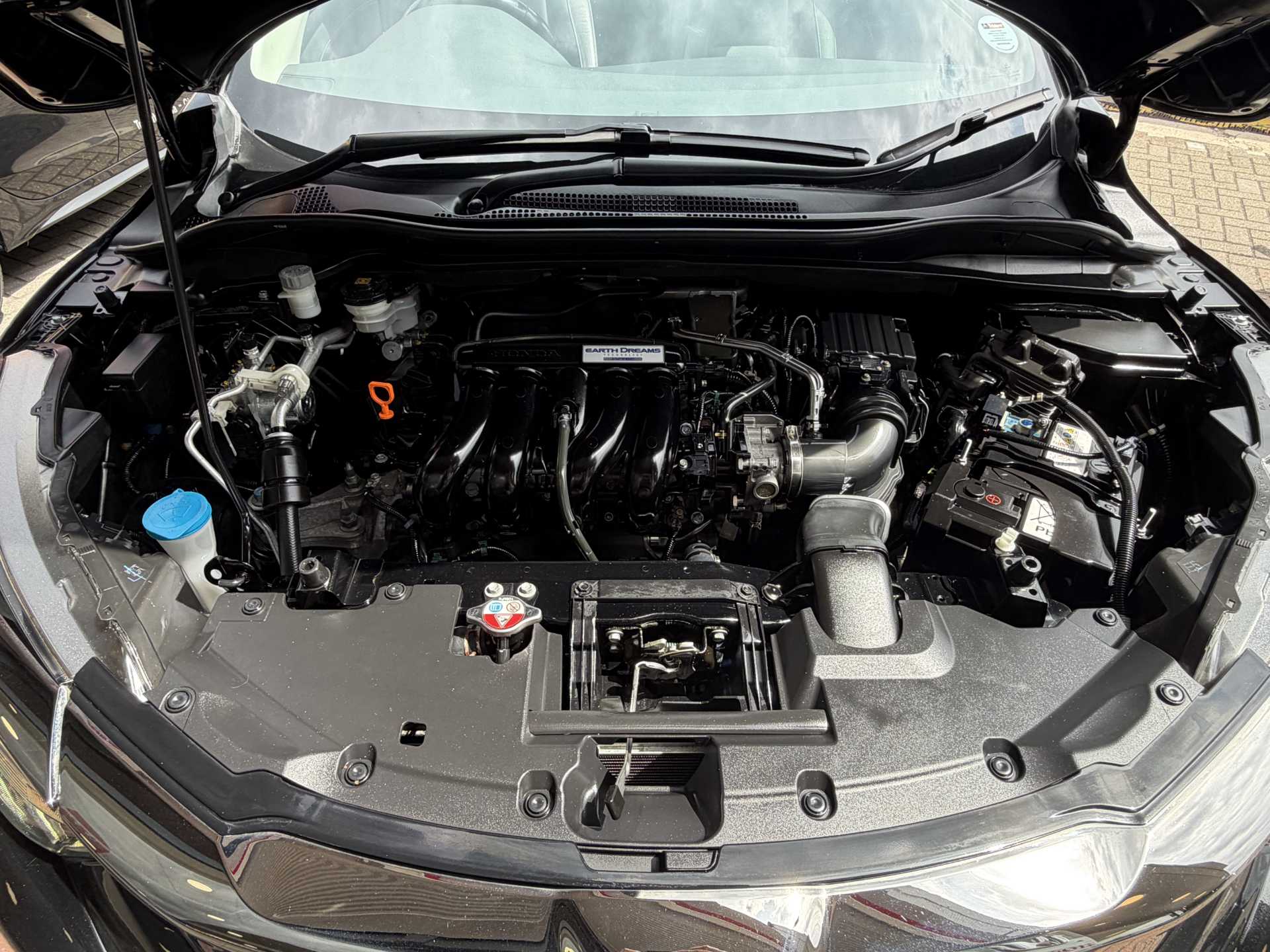 Honda HR-V 1.5 i-VTEC EX 5dr - Image 20