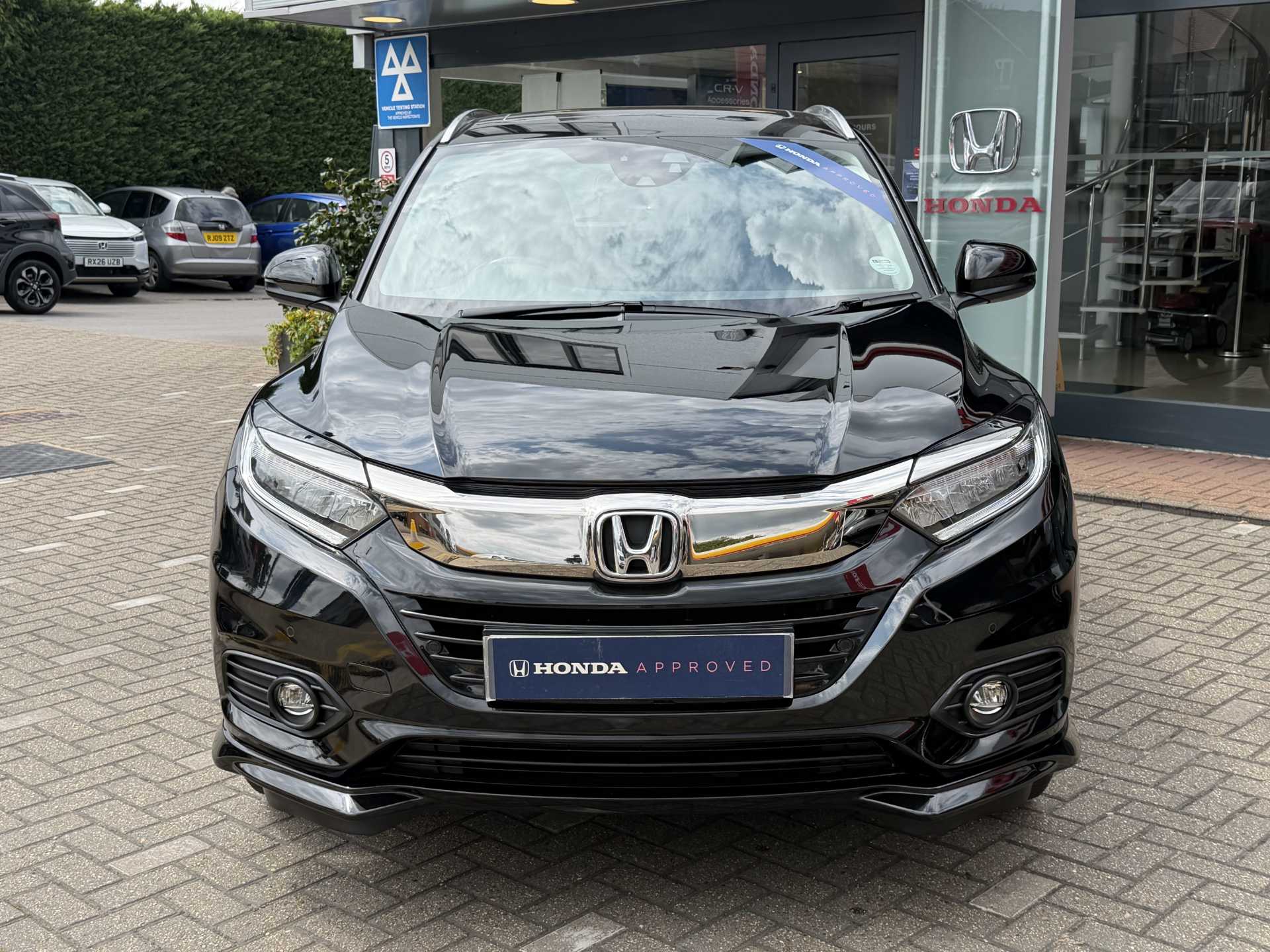 Honda HR-V 1.5 i-VTEC EX 5dr - Image 6