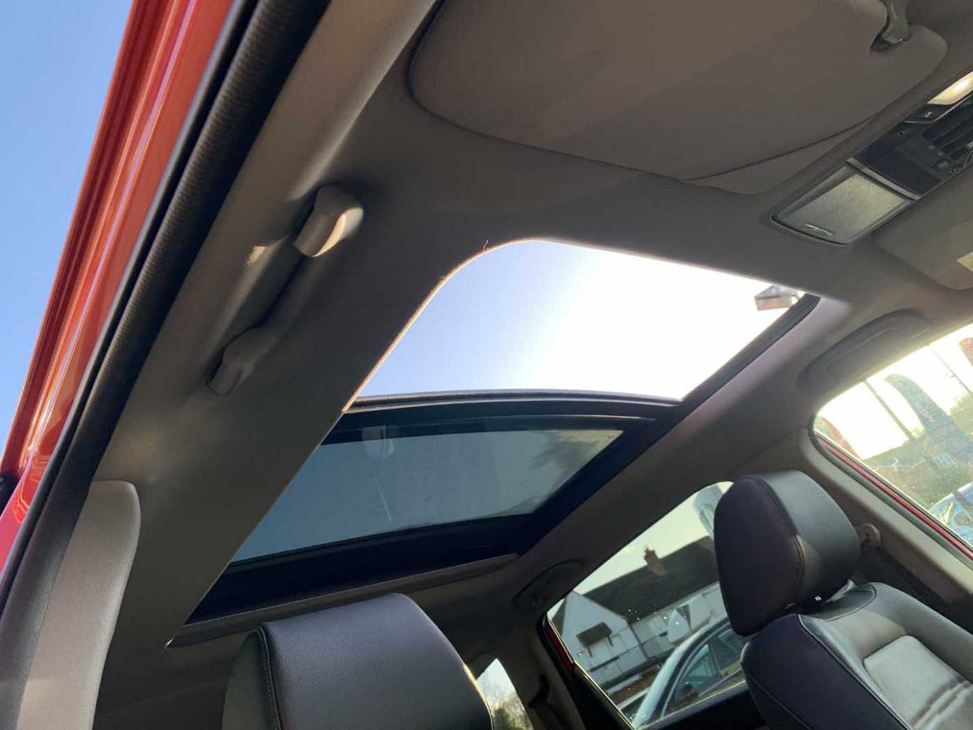 Honda CR-V 2.0 i-MMD Hybrid EX 5dr eCVT - Image 18