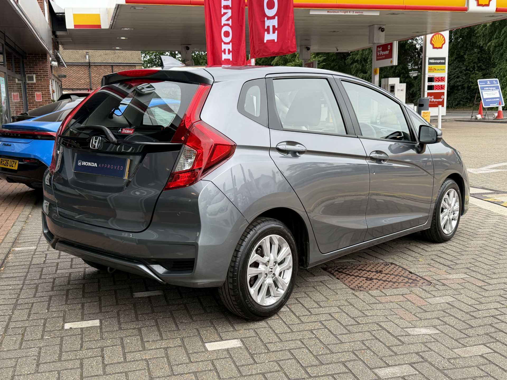 Honda Jazz 1.3 i-VTEC SE 5dr CVT - Image 12