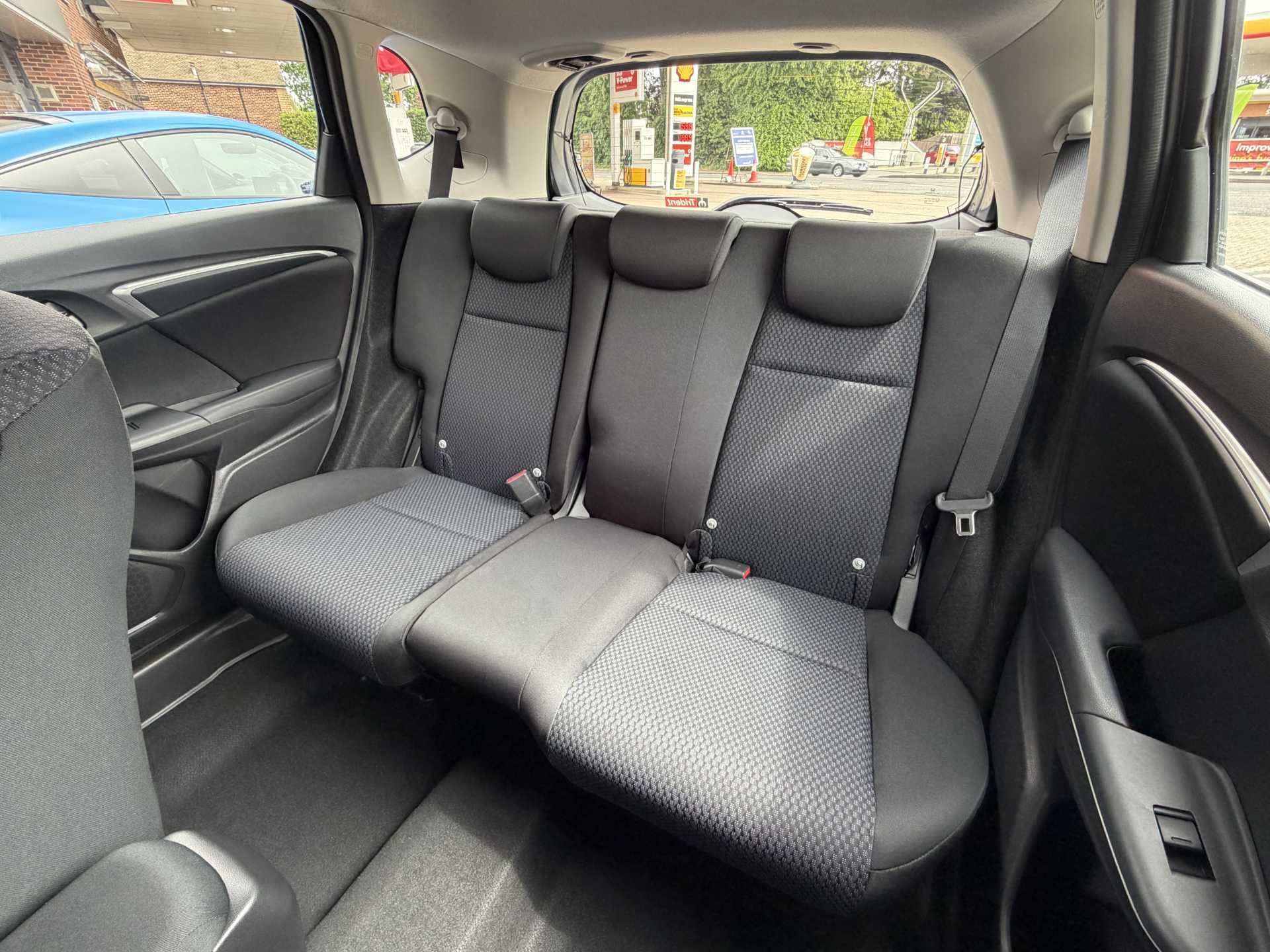 Honda Jazz 1.3 i-VTEC SE 5dr CVT - Image 8