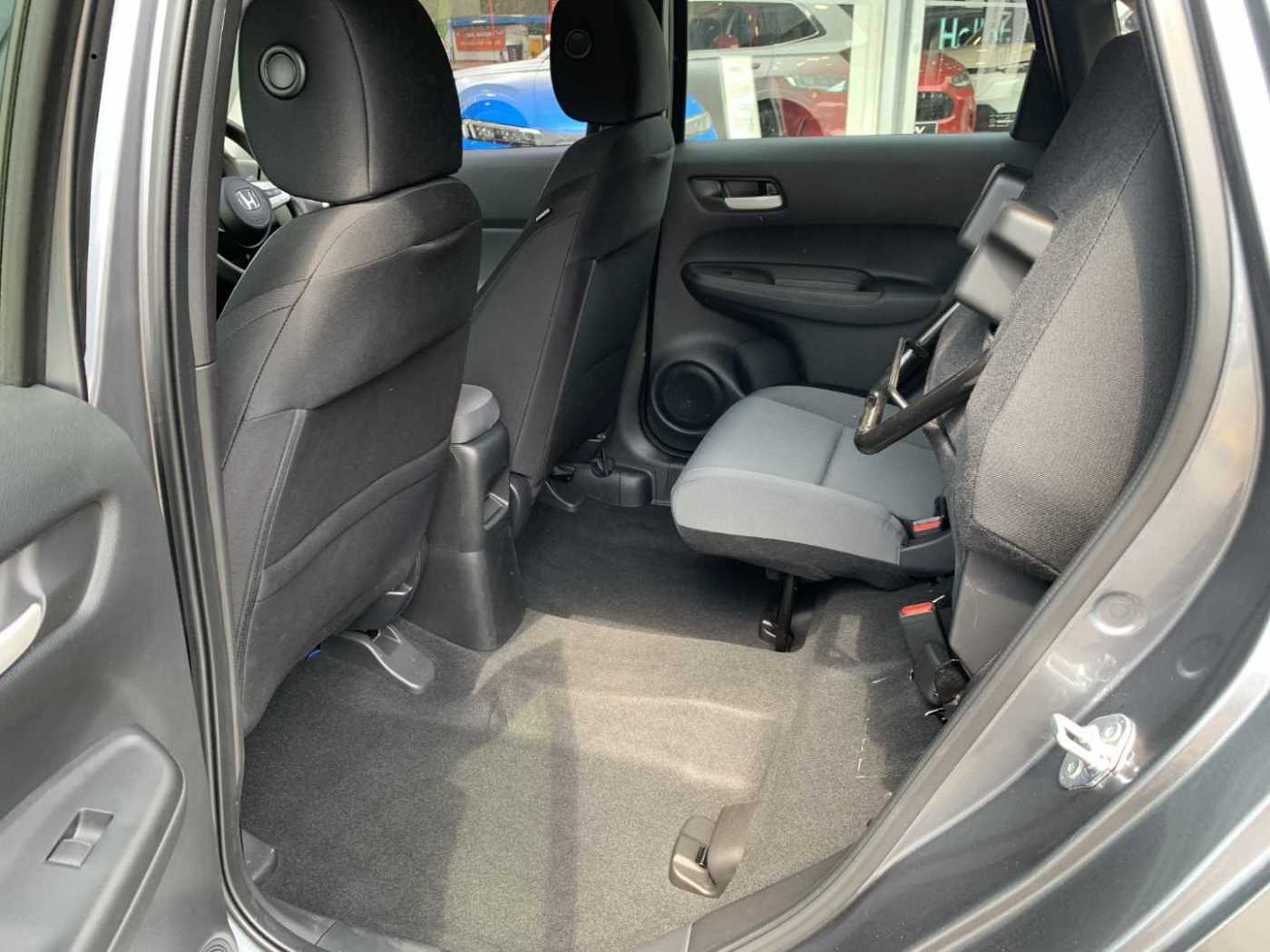 Honda Jazz 1.5 i-MMD Hybrid SE 5dr eCVT - Image 18