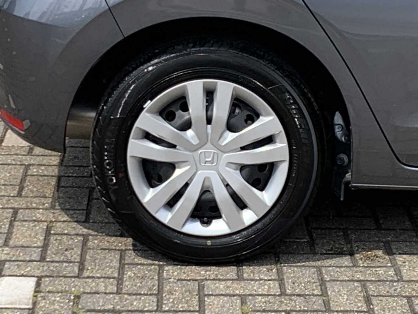 Honda Jazz 1.5 i-MMD Hybrid SE 5dr eCVT - Image 9