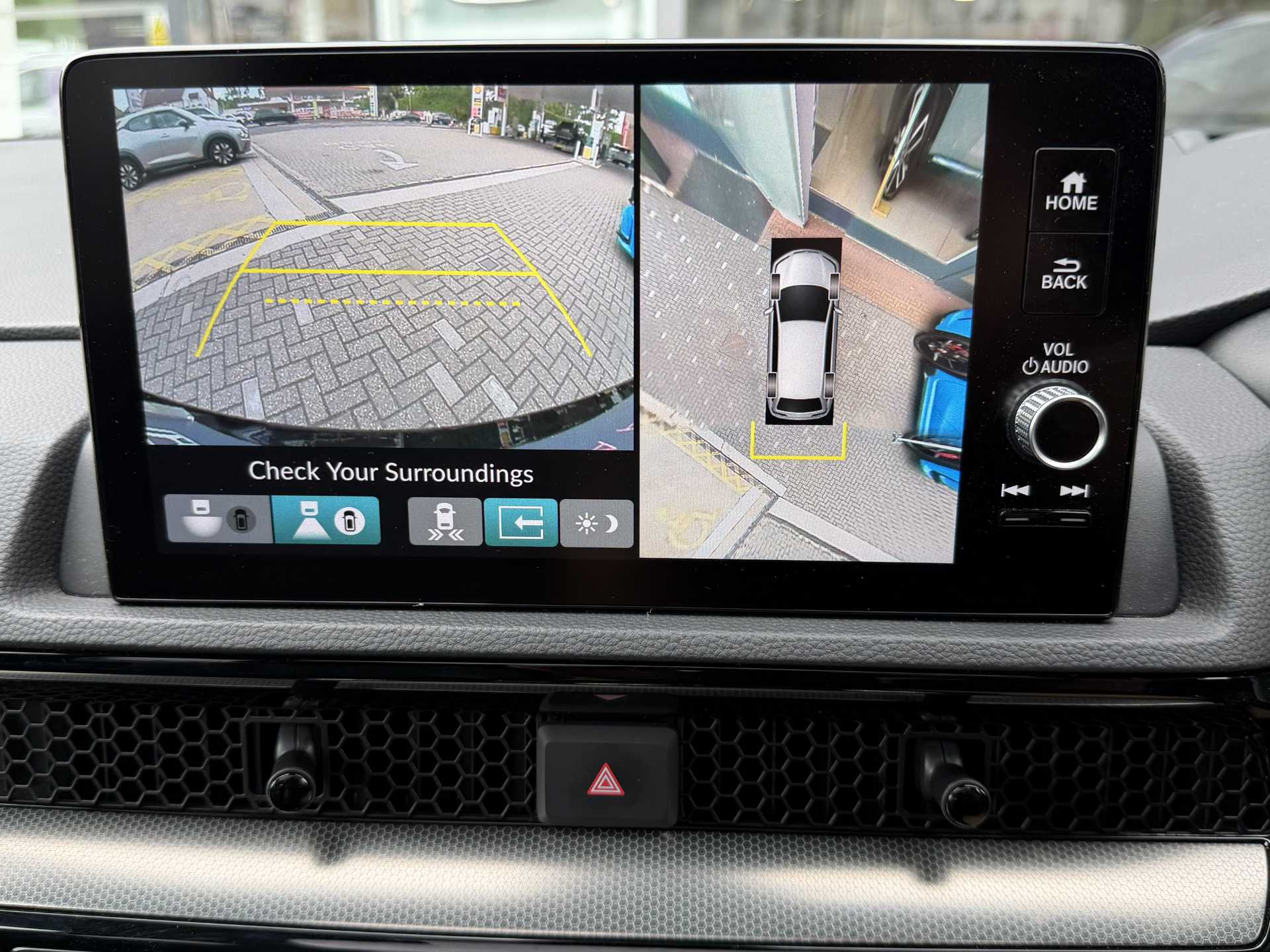 Honda CR-V 2.0 ePHEV Advance Tech 5dr eCVT — image 14