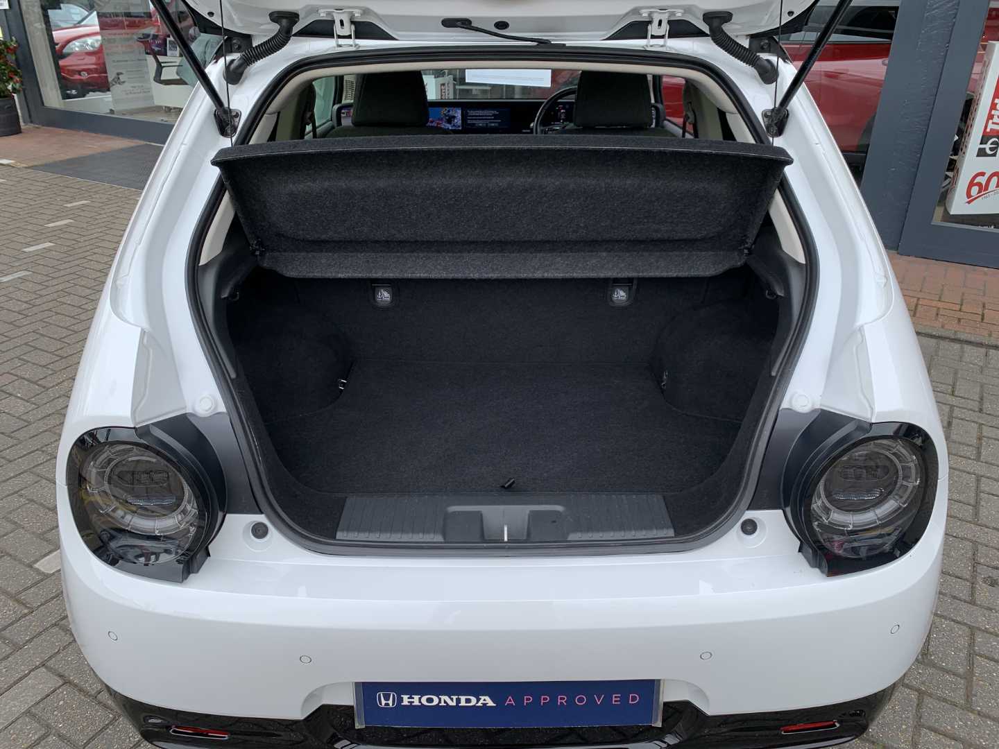 Honda e 113kW Advance 36kWh 5dr Auto - Image 13