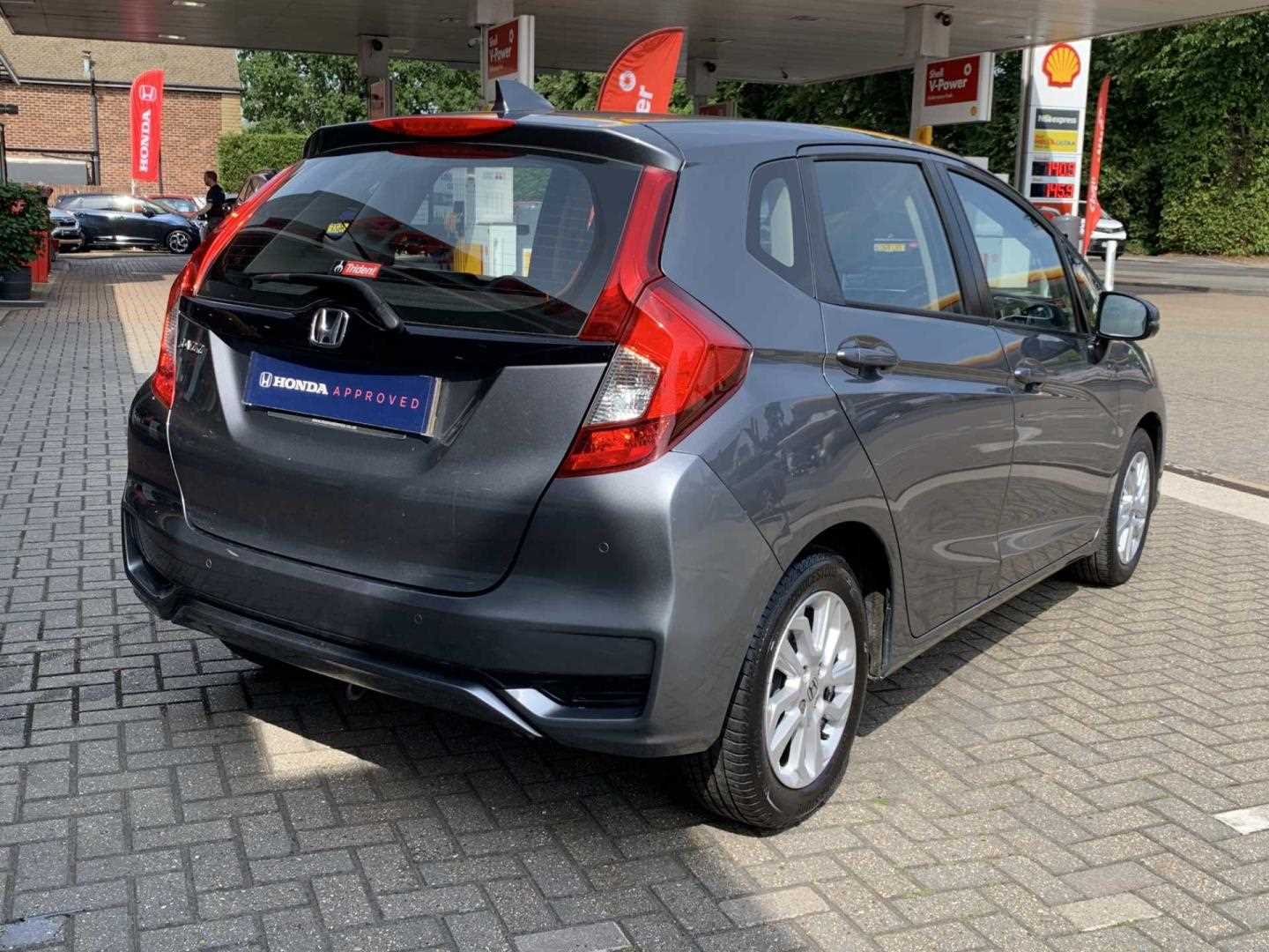 Honda JAZZ 1.3 i-VTEC SE 5dr CVT - Image 12