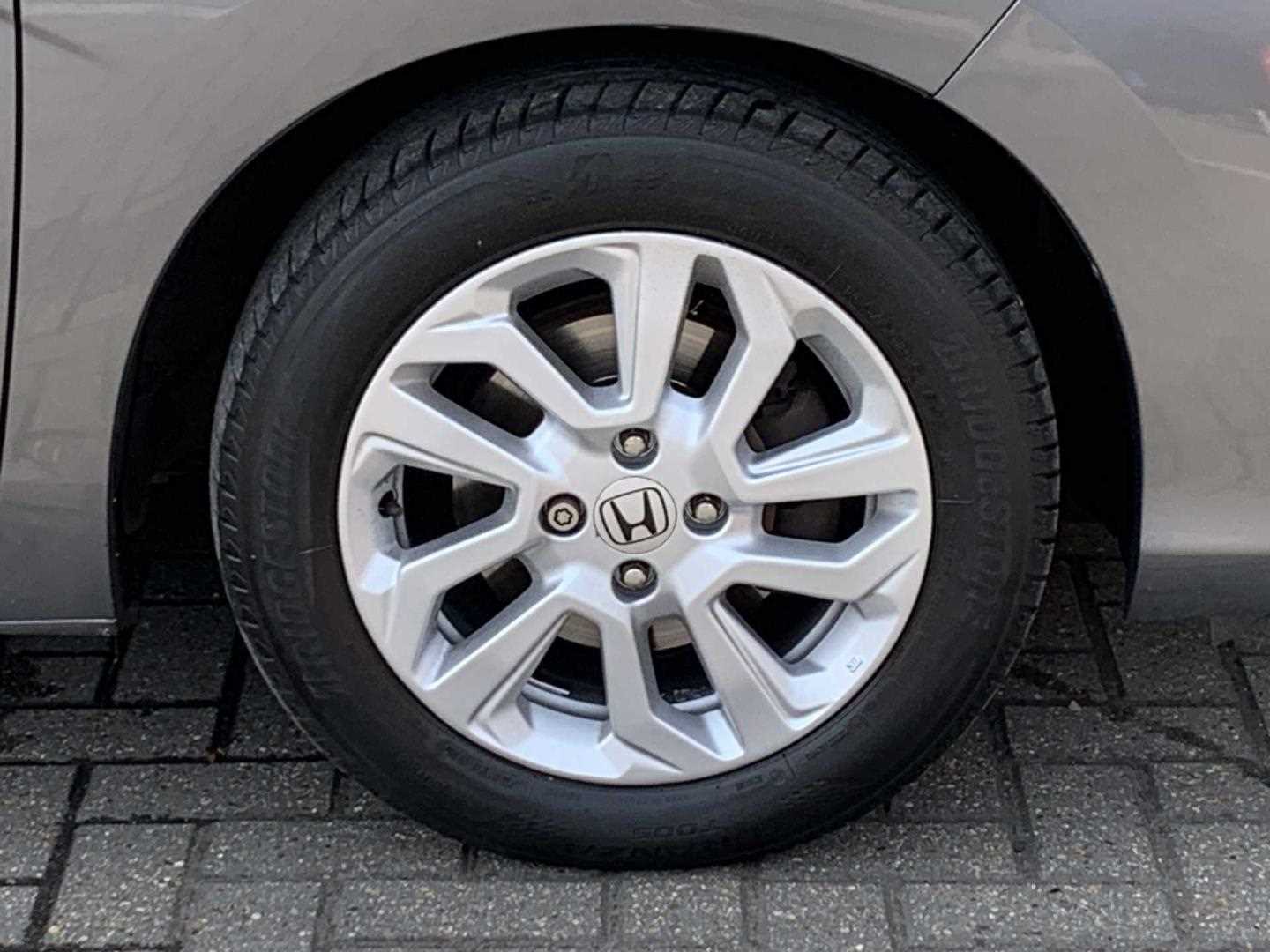 Honda JAZZ 1.3 i-VTEC SE 5dr CVT - Image 9