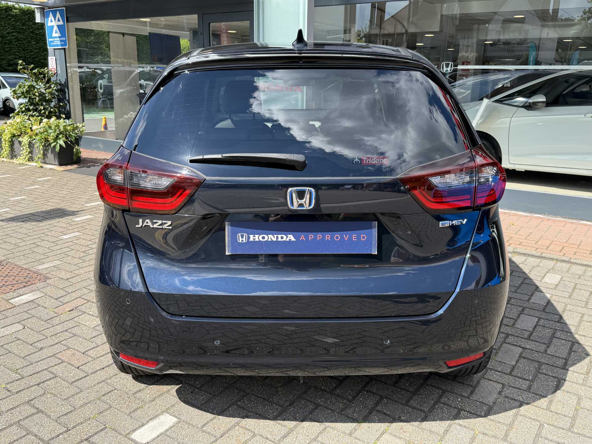 Honda Jazz 1.5 i-MMD Hybrid EX 5dr eCVT - Image 7